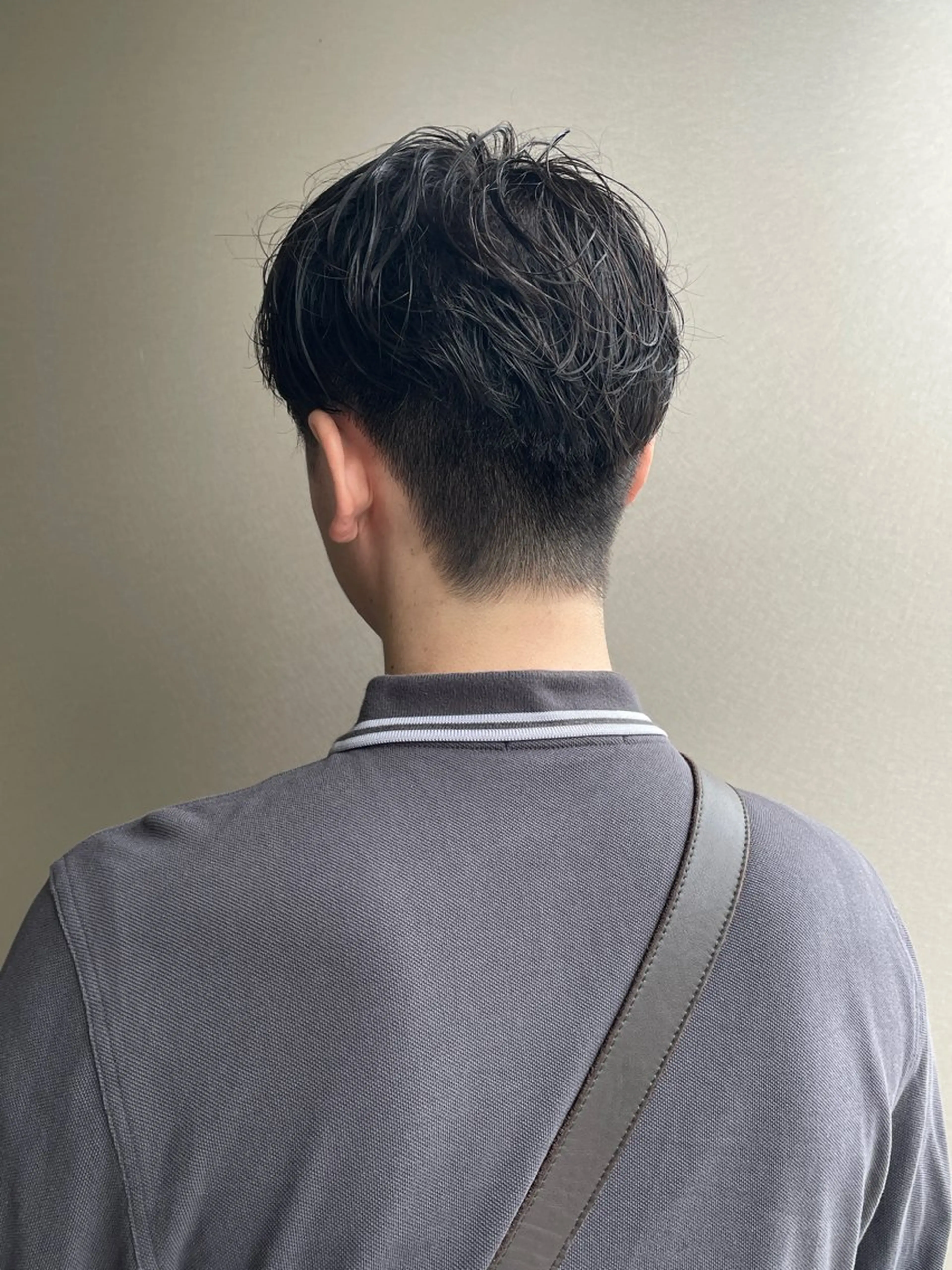 ショート パーマ メンズ カット 吉田一輝 外国人パーマのヘアスタイル