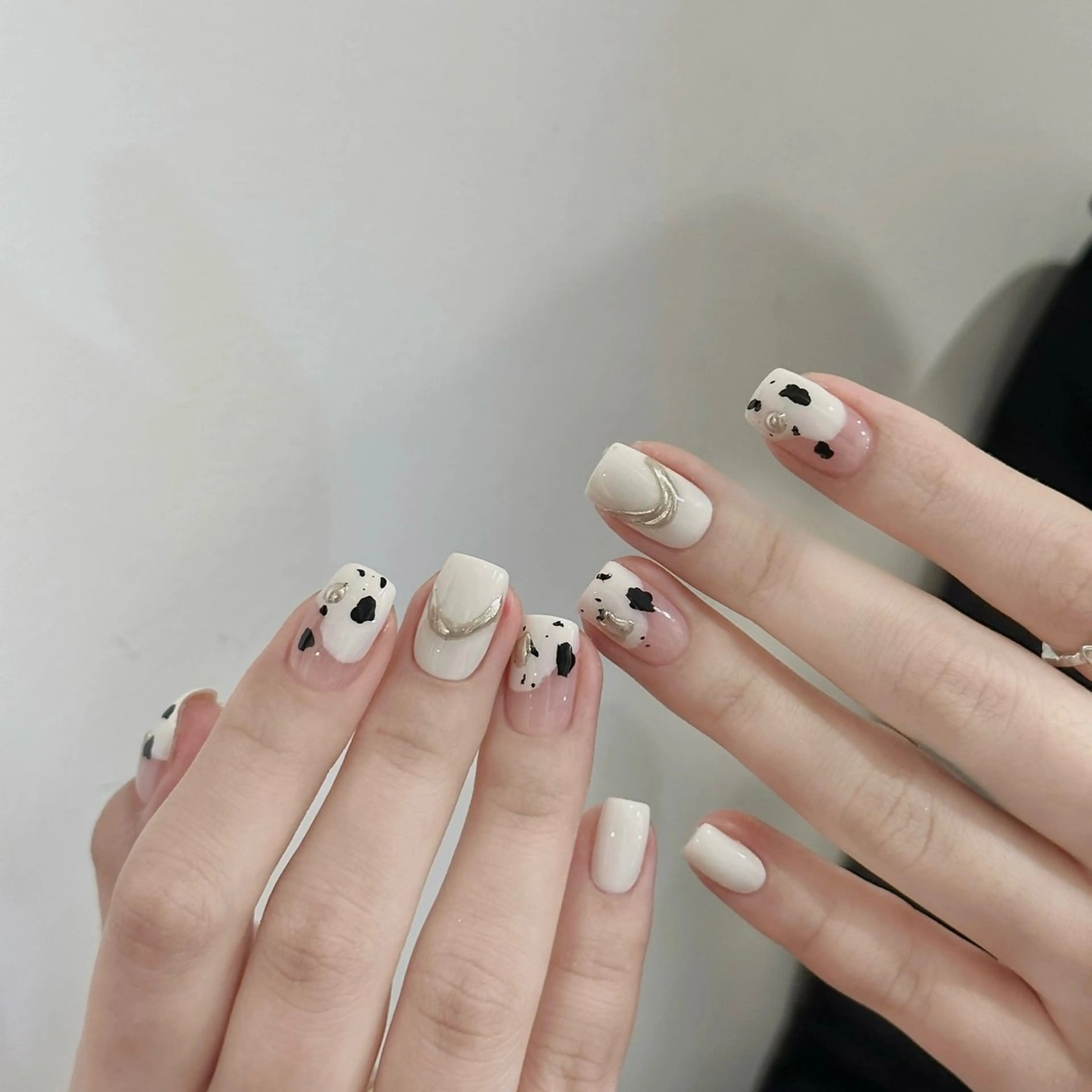 ネイル フットネイル Iris  Nail所属・akige akigeのネイルデザイン