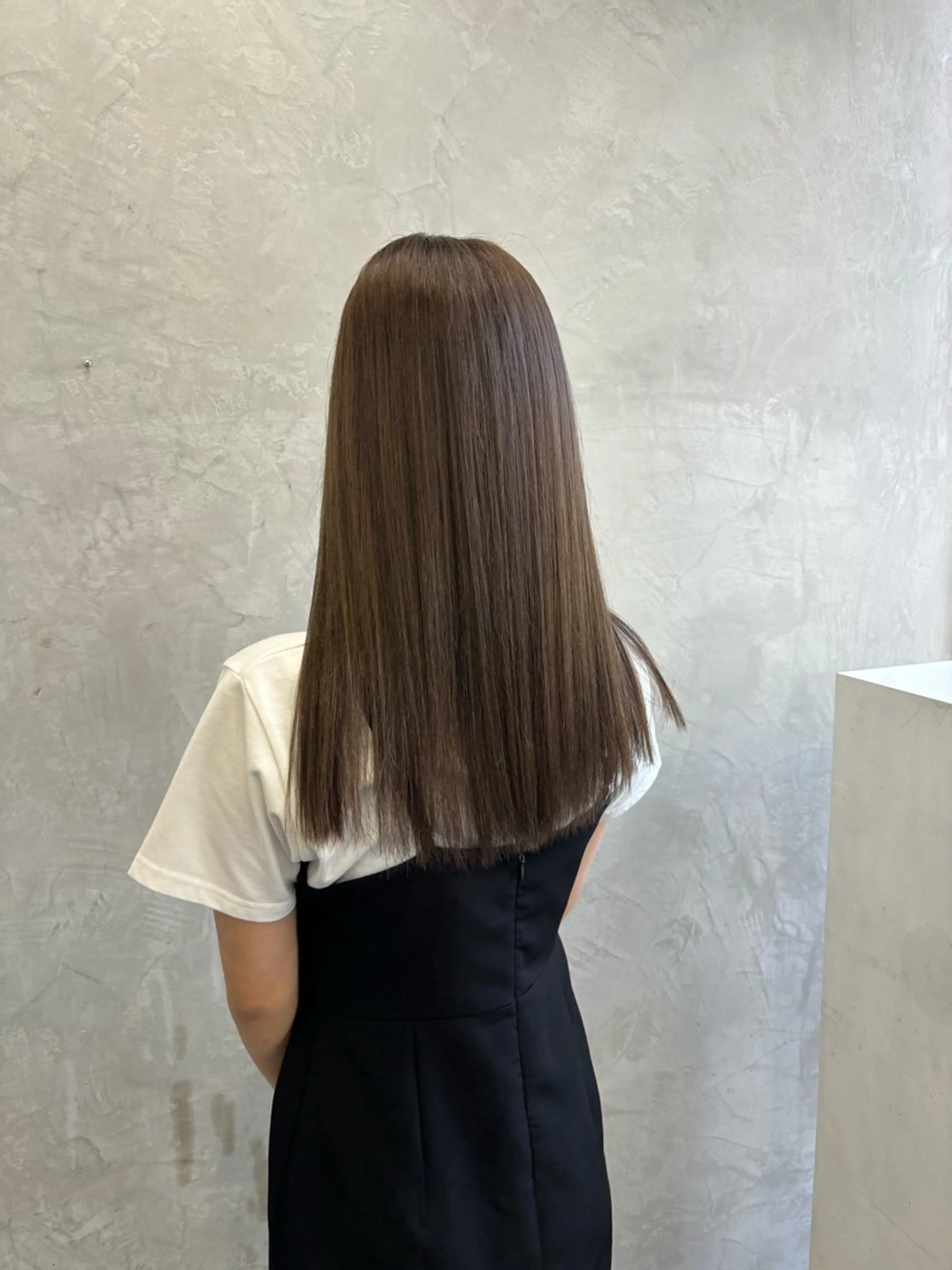 カラー ブリーチ 透明感カラー MaisonHALU 松浦光咲のヘアスタイル