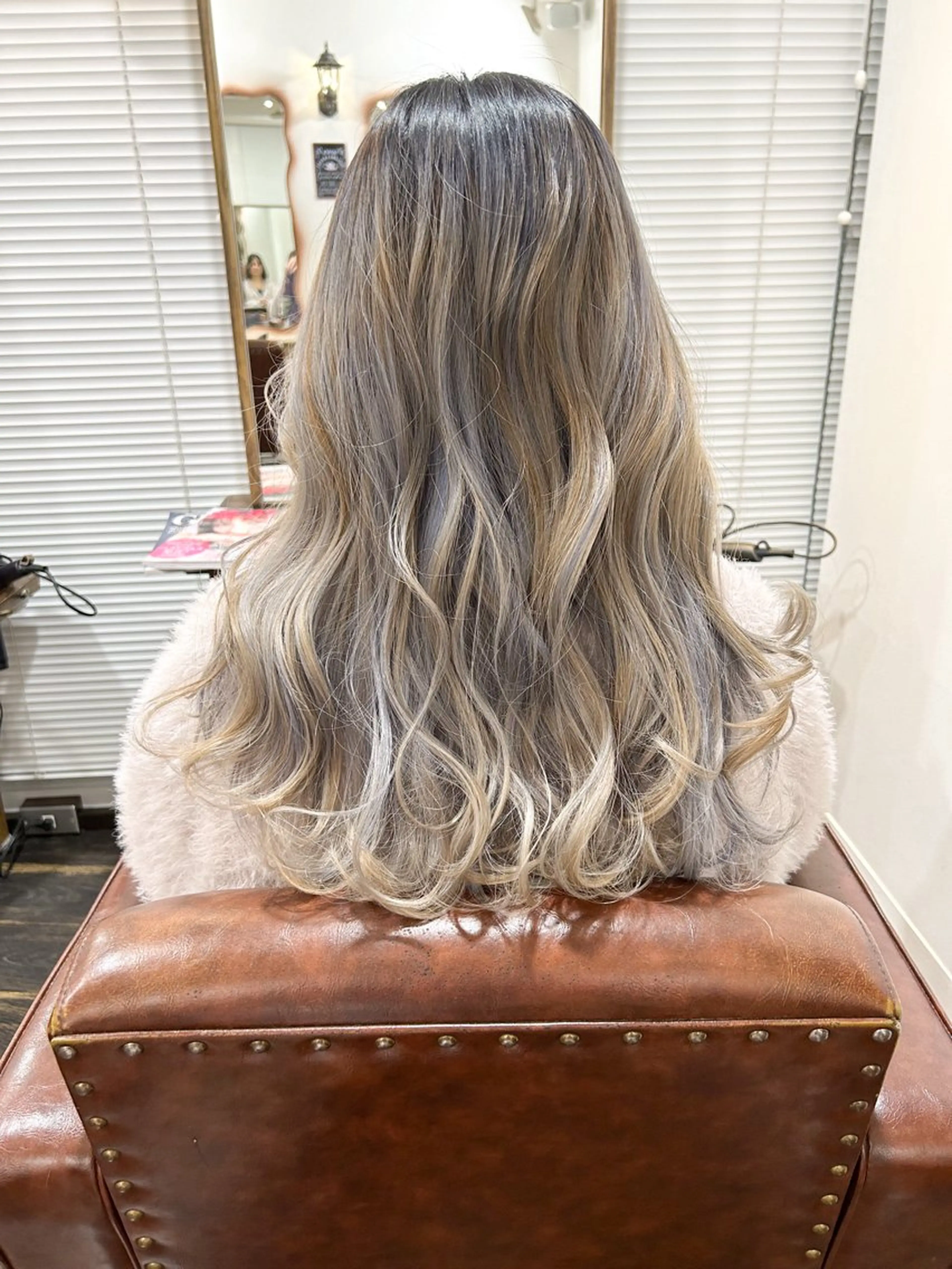 ロング ヘアカラー 田中 優のヘアスタイル