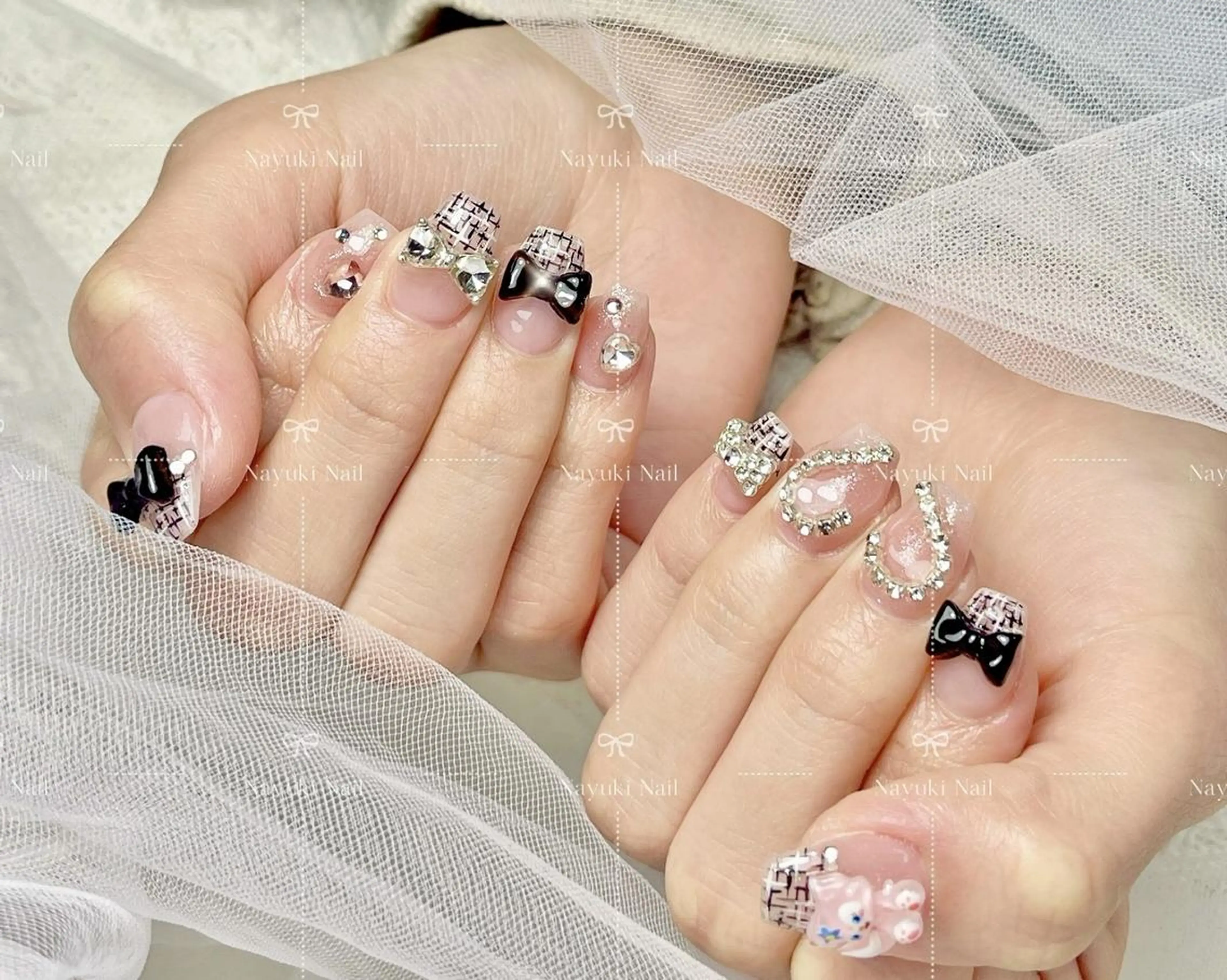 ネイル 🦋 Queenieのネイルデザイン