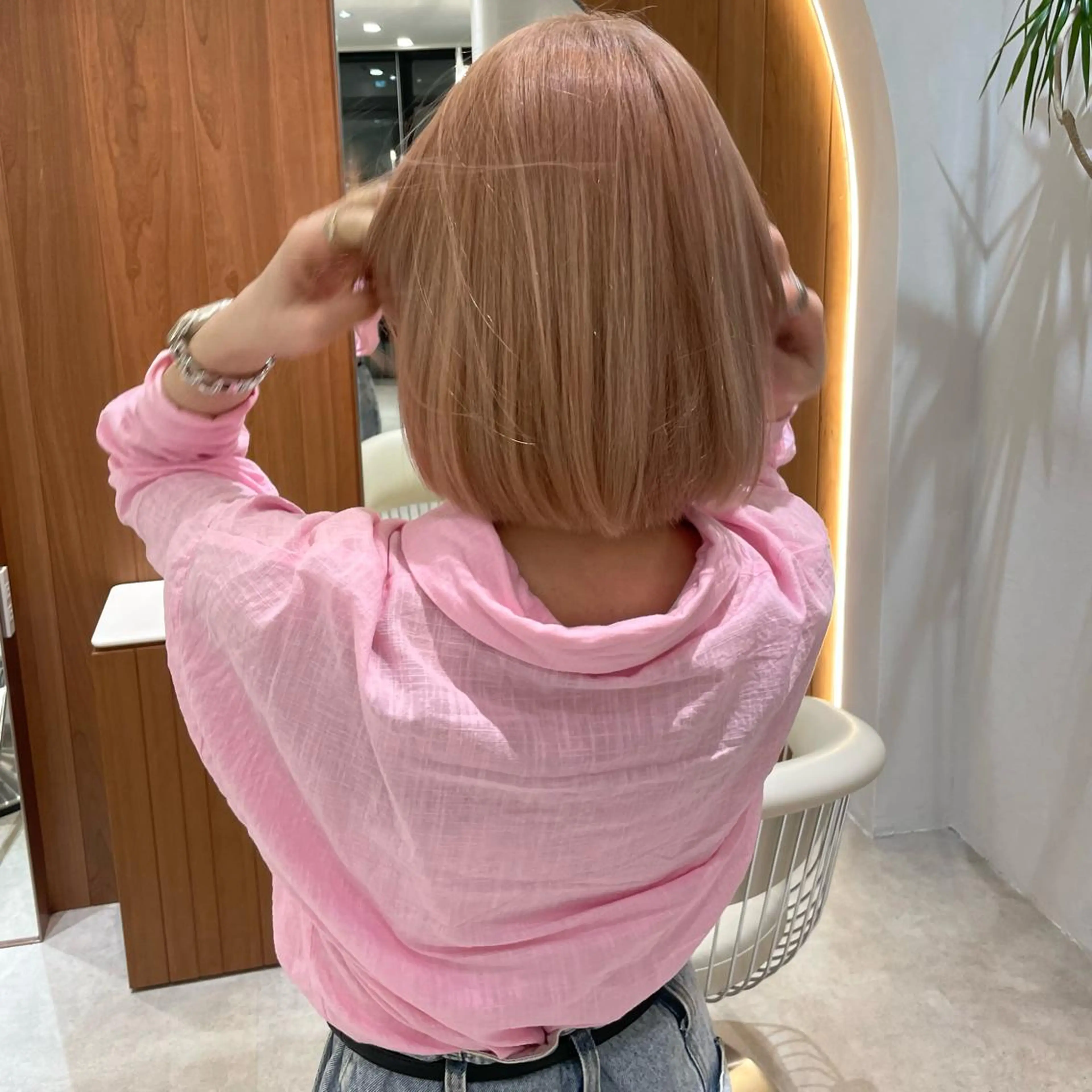 ミディアム カット ヘアカラー トリートメント HAVANA MIZUKIのヘアスタイル