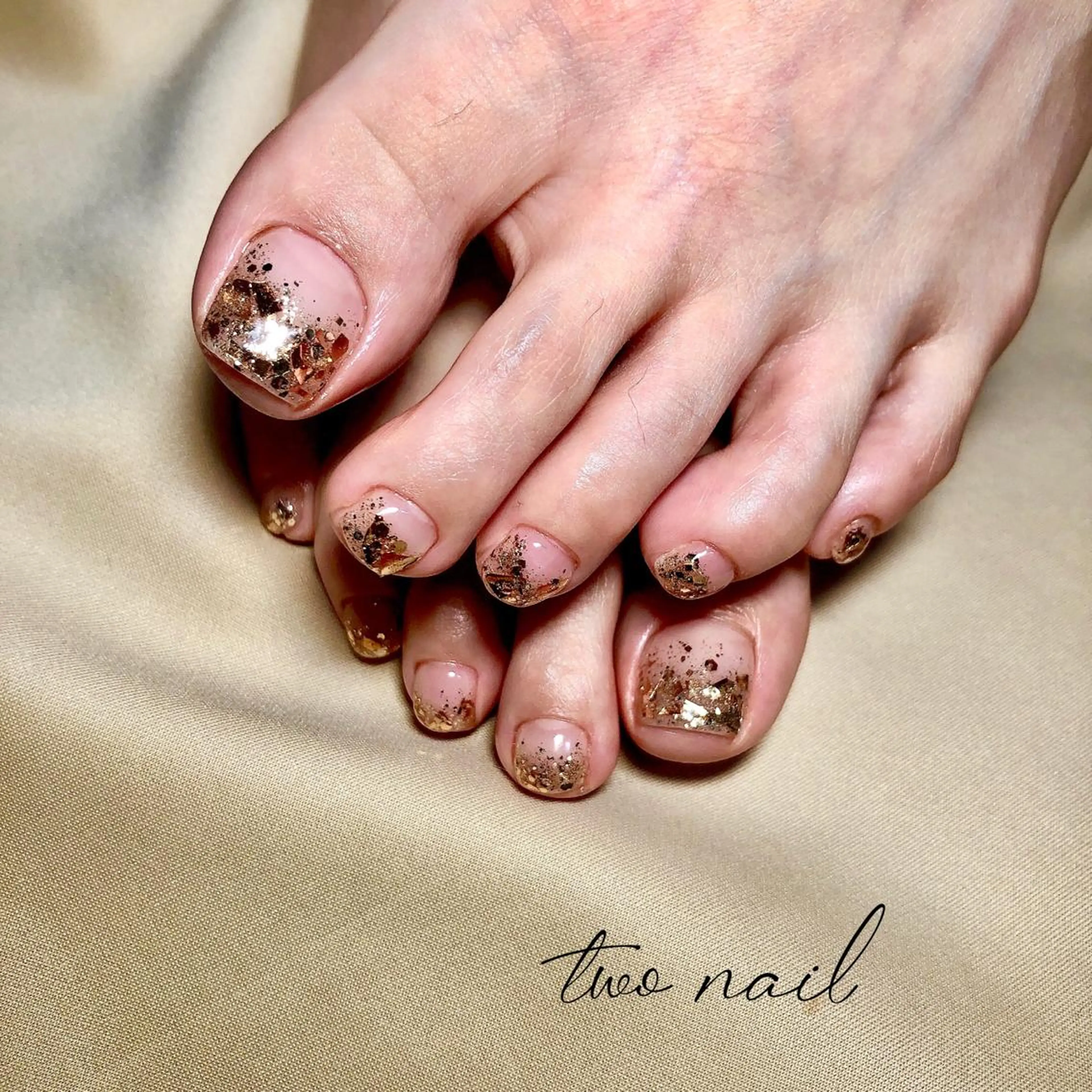 ネイル アートネイル フットネイル ハート ニュアンスネイル ホワイト フットネイル two nailのネイルデザイン