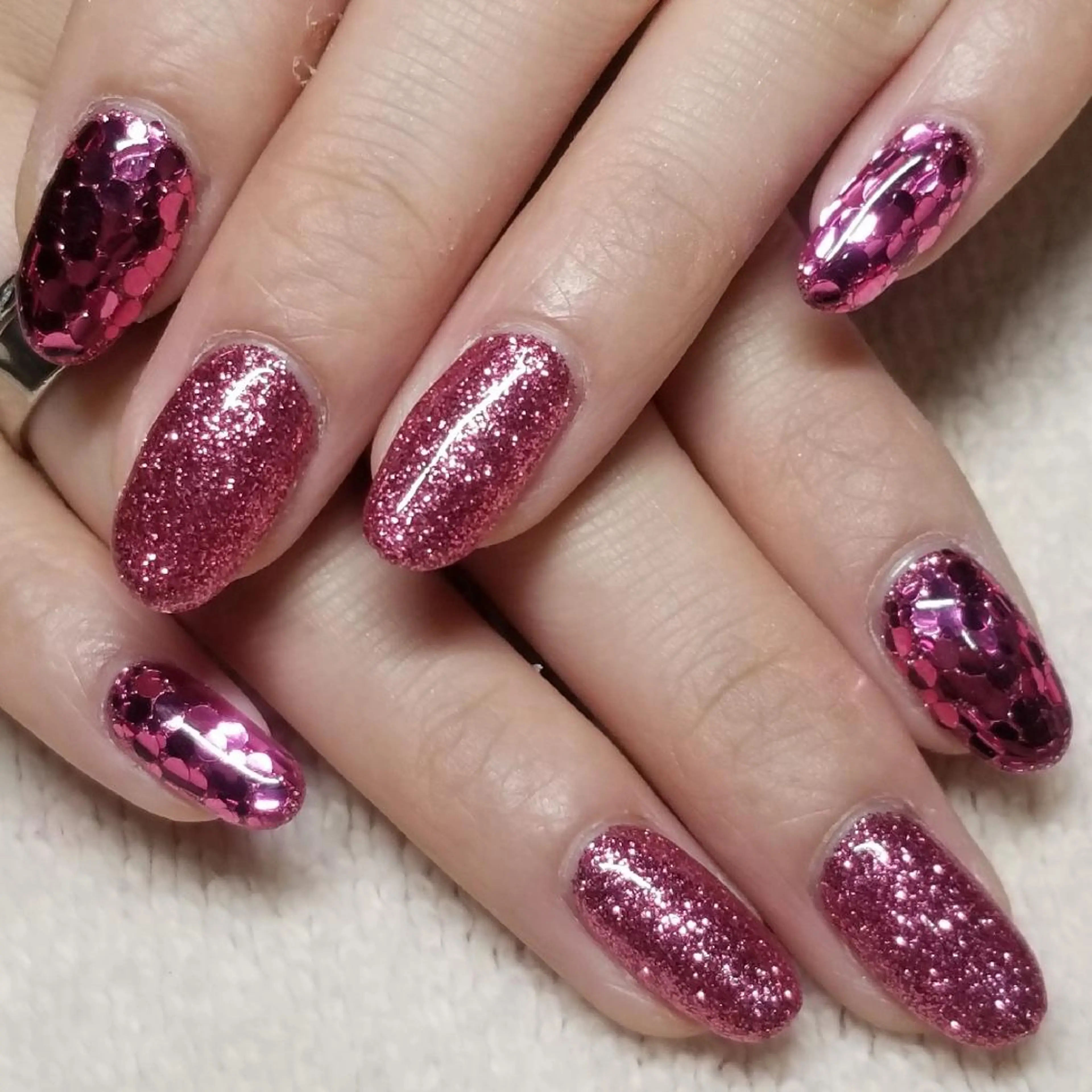 ネイル ホログラムネイル キラキラネイル ラメ(グリッター) ピンク ハンドネイル よしだ ひろきのネイルデザイン