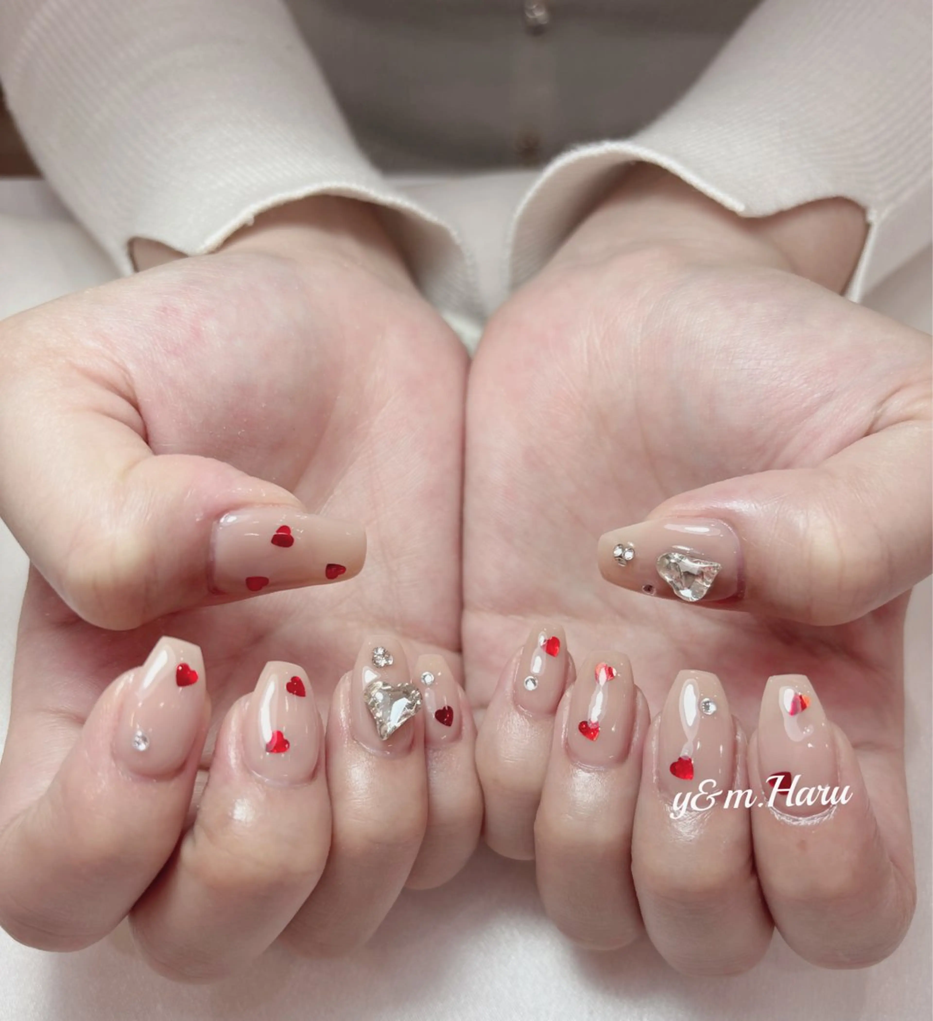 ネイル Ui_Amor (パラジェル)のネイルデザイン