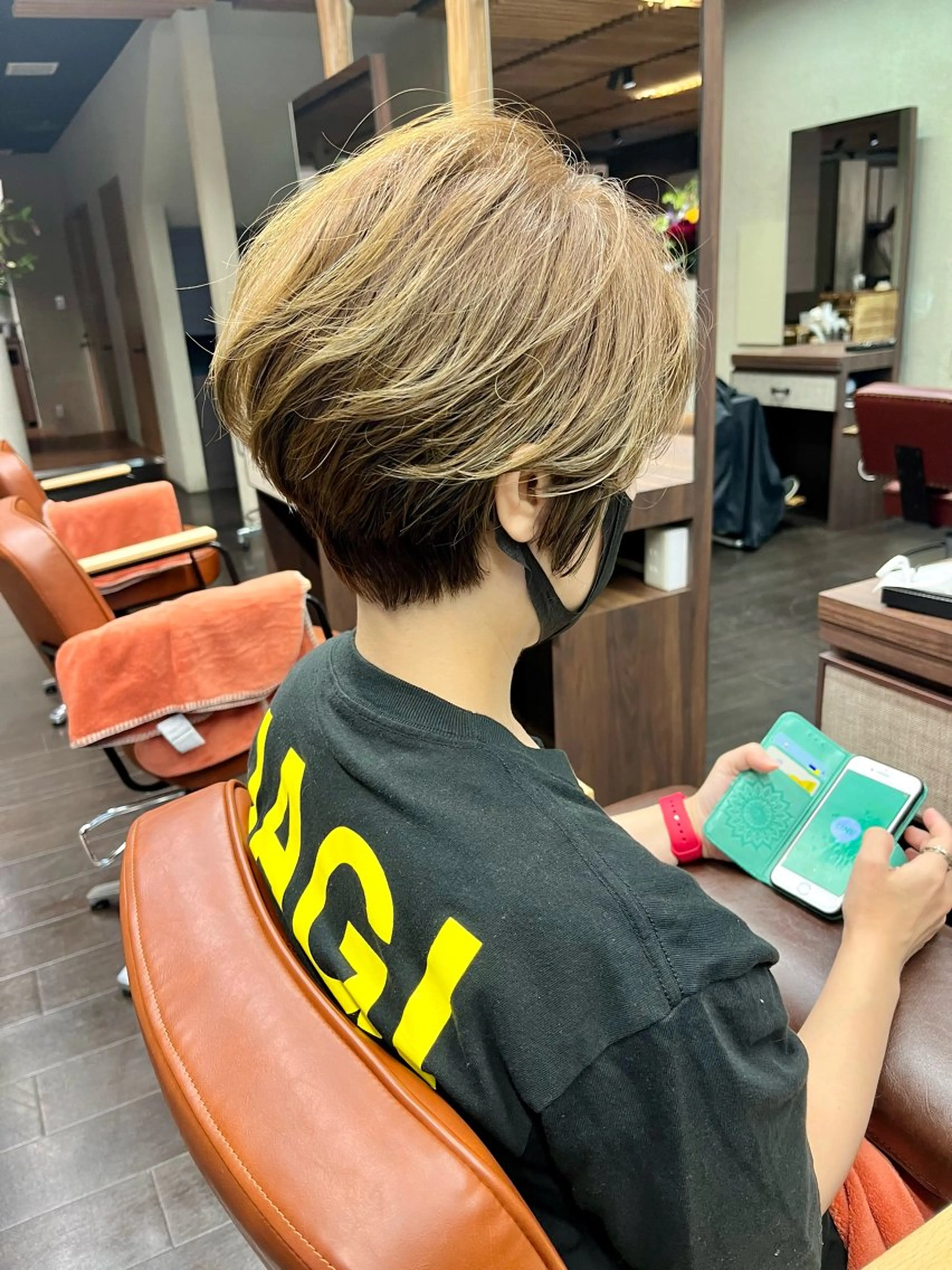 レディースショートカットの写真