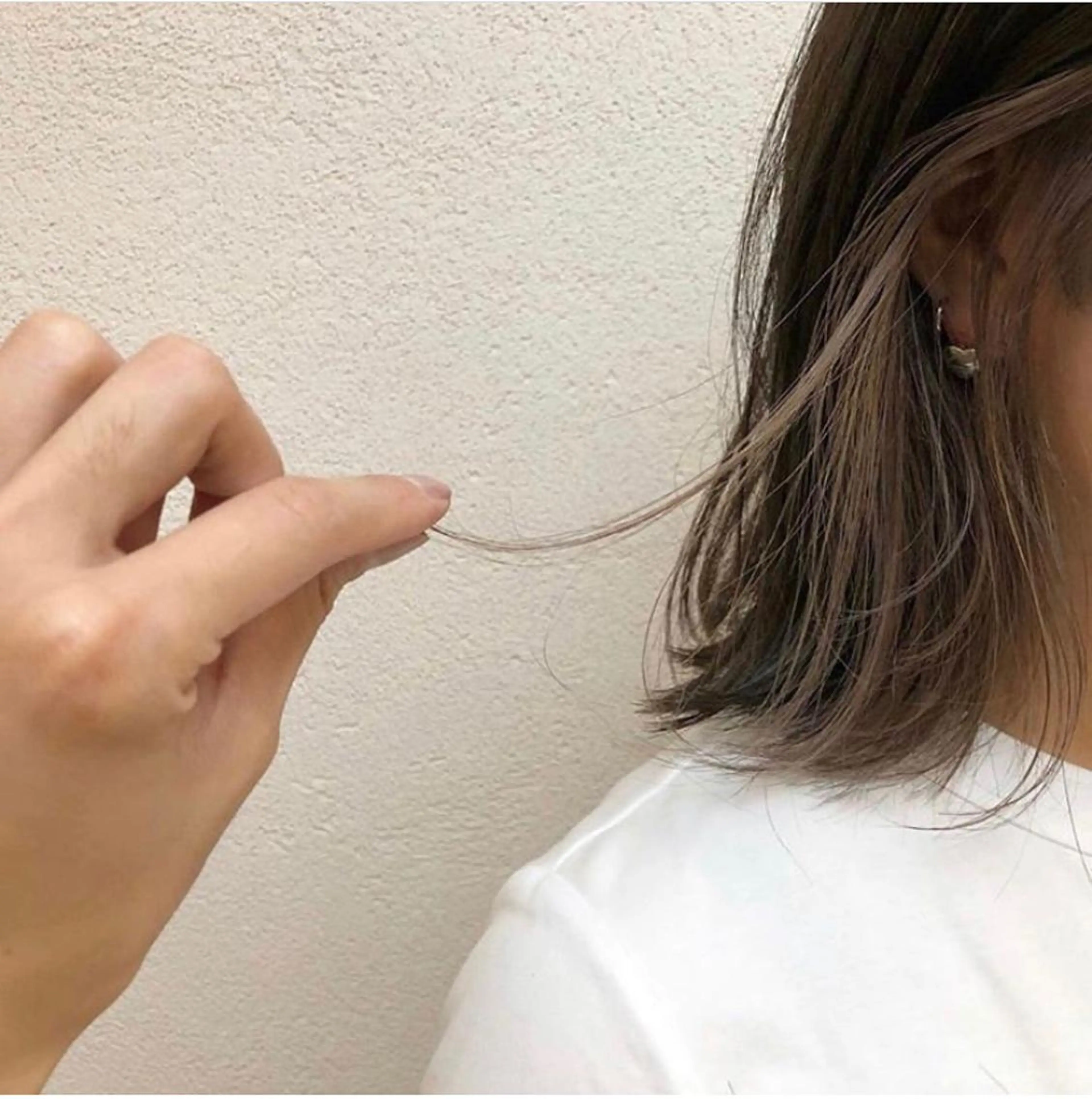 ミディアム カラー イヤリングカラー 髪質改善ストレート/ 東徳嶺 みくのヘアスタイル