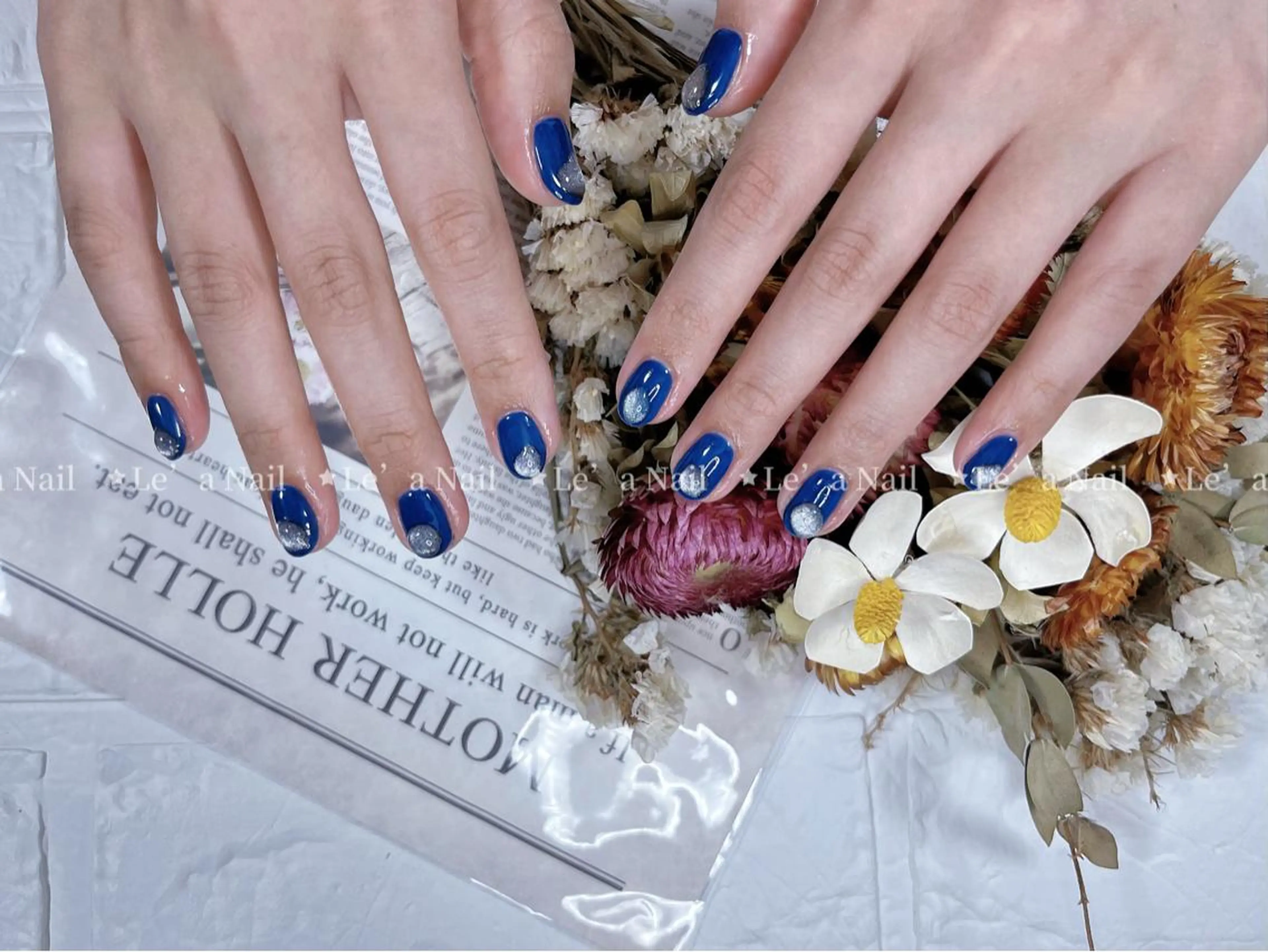 ショート カラー ネイル Lea NAILsalon所属・Le’a NailSalonのネイルデザイン