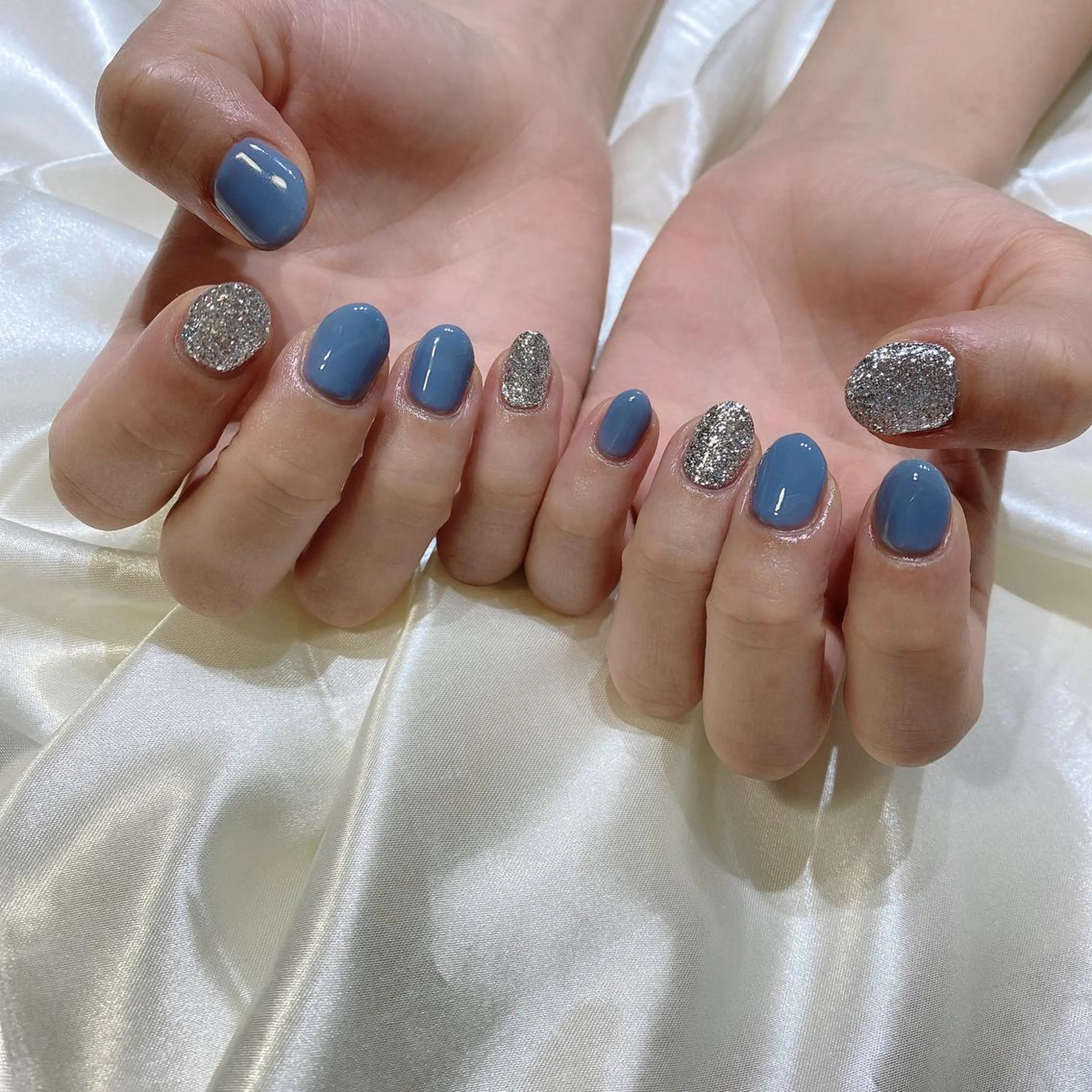 ネイル ハンドネイル 西岡 杏のネイルデザイン