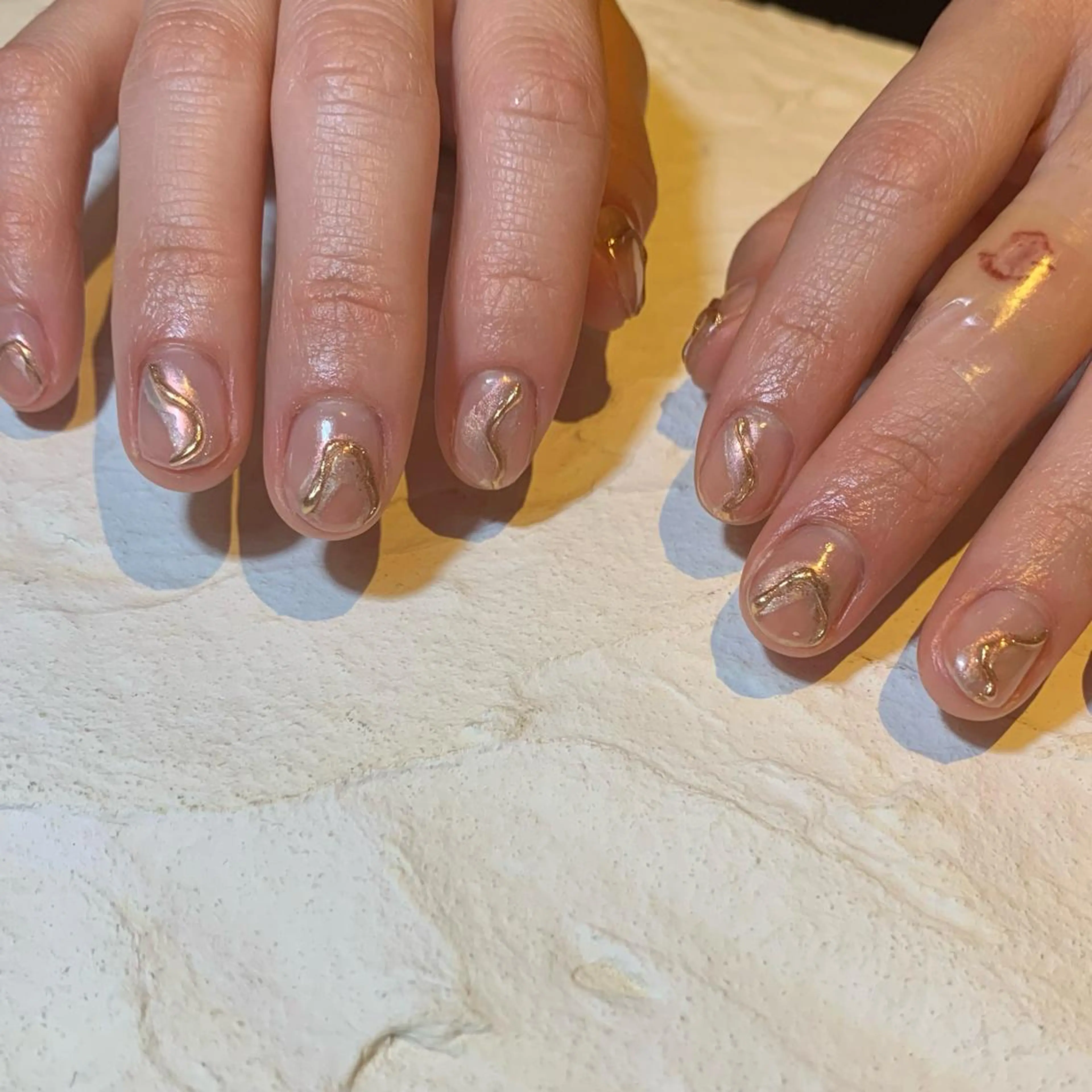 ネイル ミラーネイル ニュアンスネイル 山本 理紗子のネイルデザイン