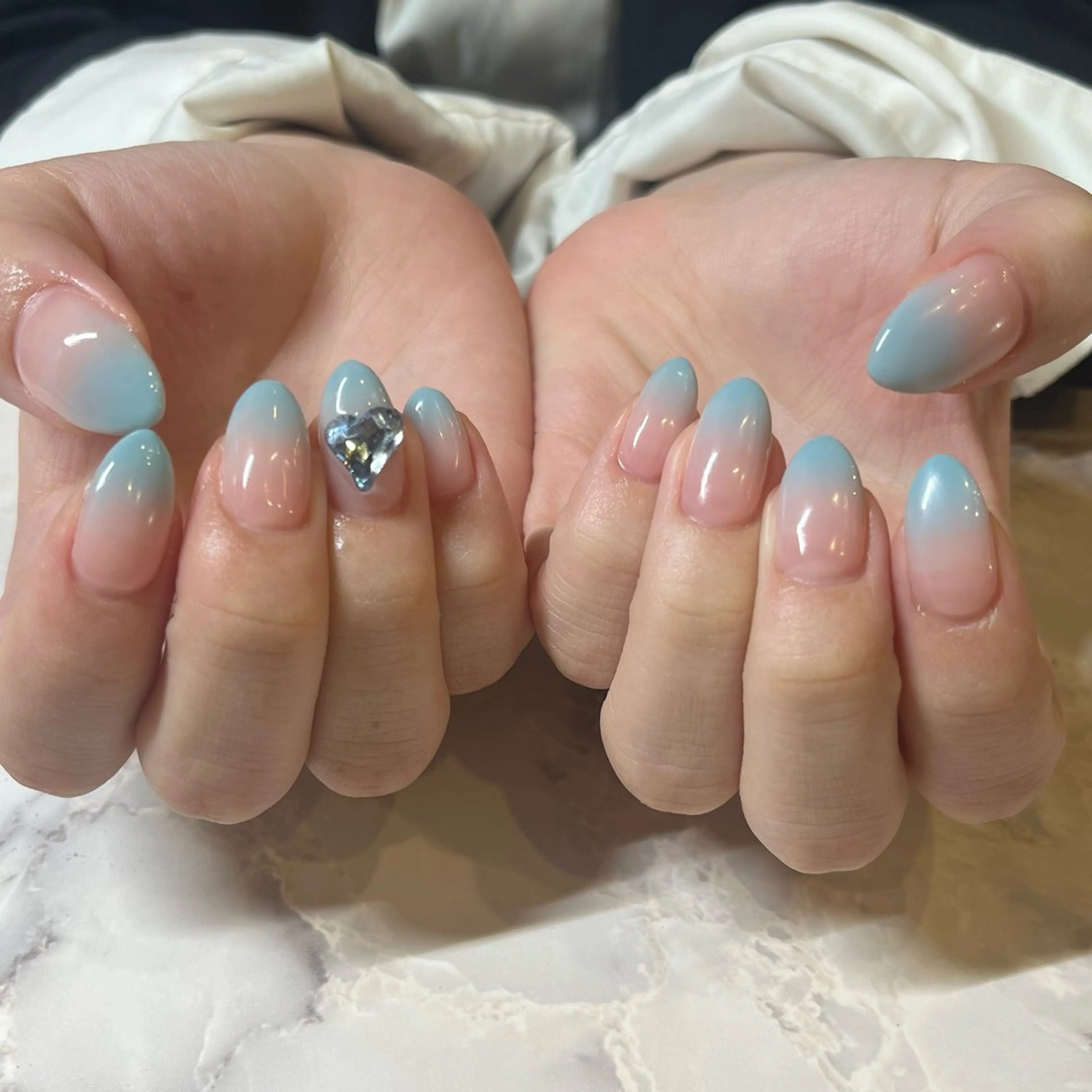 ネイル ハンドネイル MORE-NAIL所属・Miki. MORE -NAILのネイルデザイン