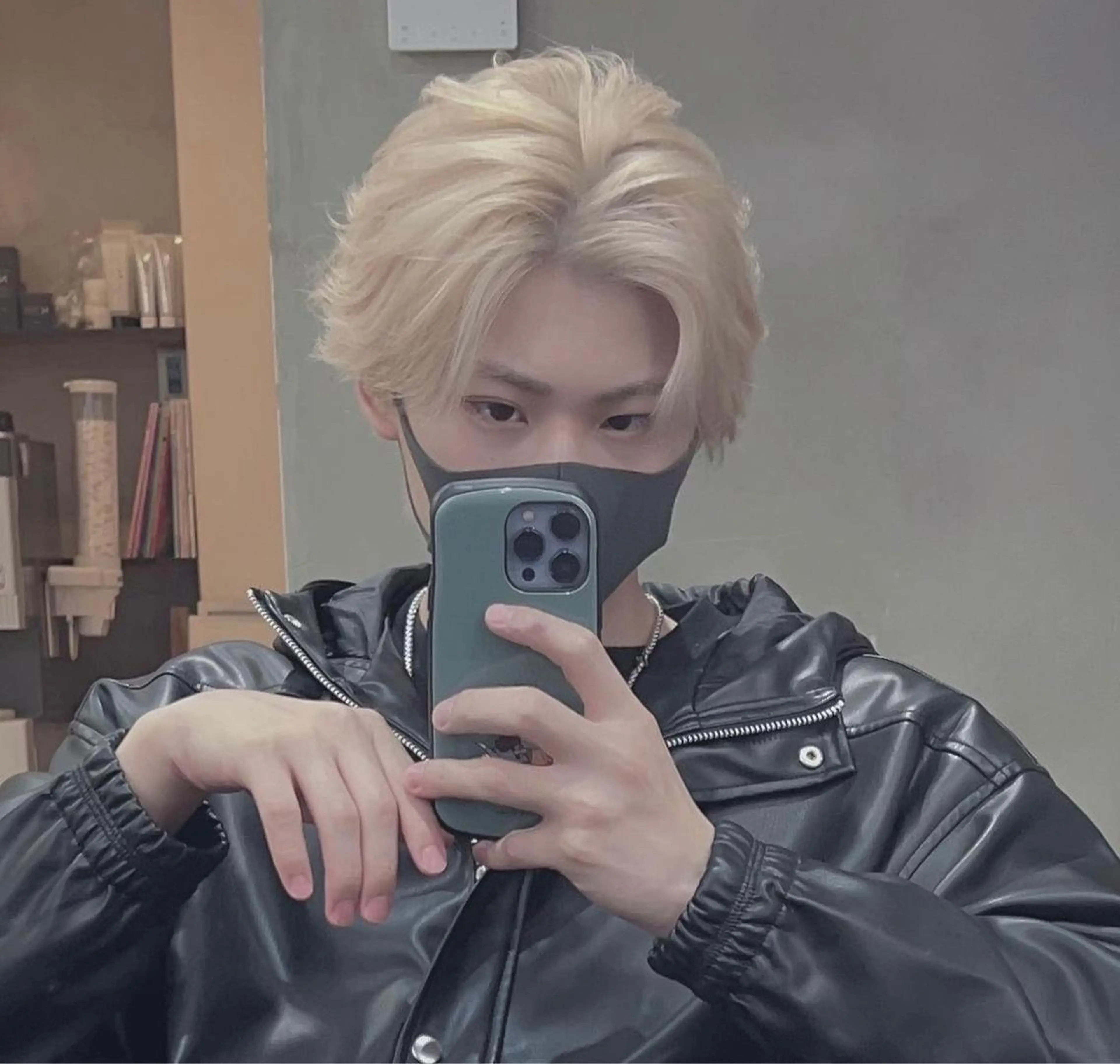 ショート ヘアアレンジ メンズ メンズブリーチ XeRo所属・カットモデル募集中/ 渋谷/メンズ/アリジのヘアスタイル