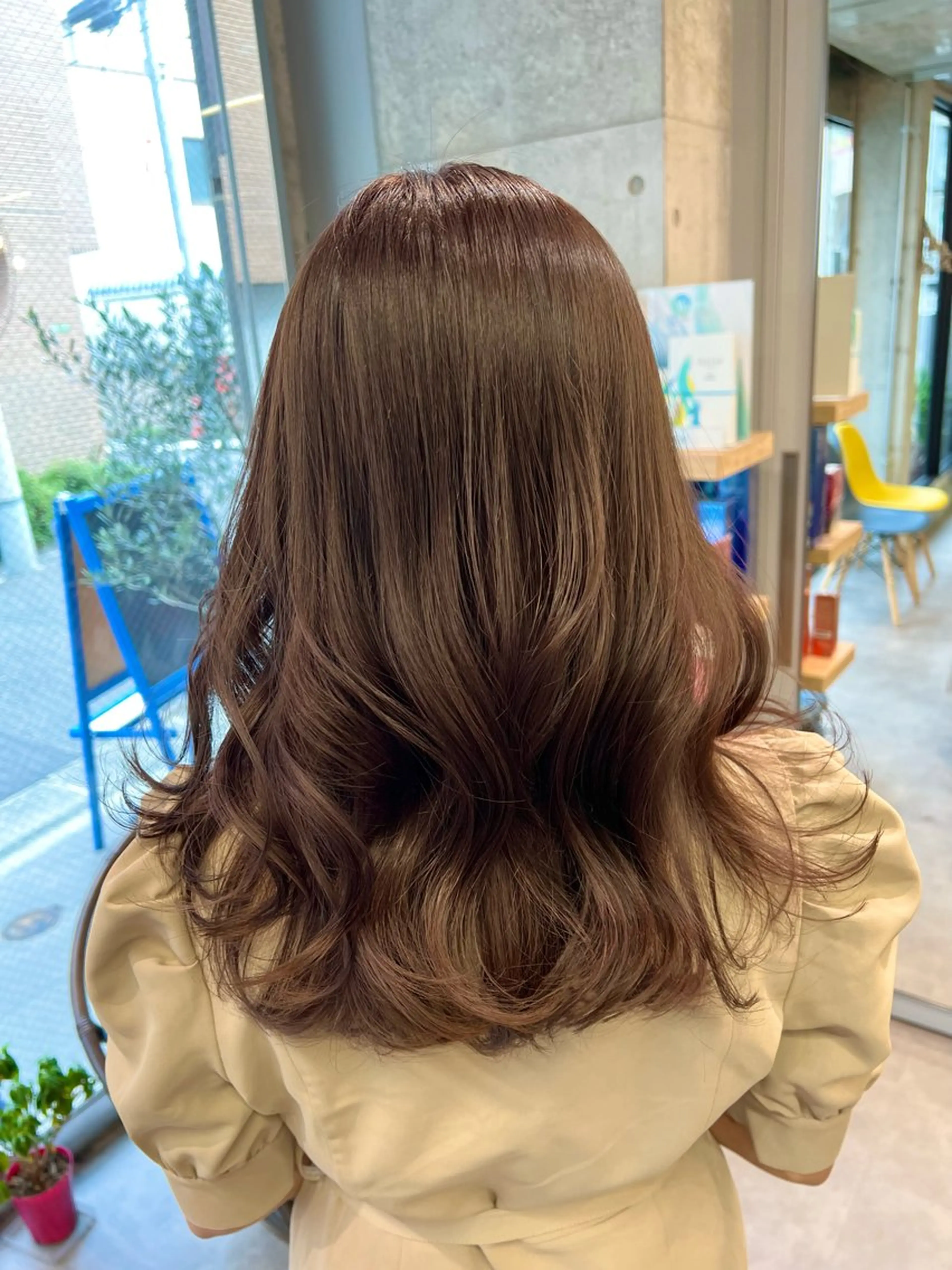 【カラーしながら髪質改善🫧】ダメージレス艶カラー✨️の写真