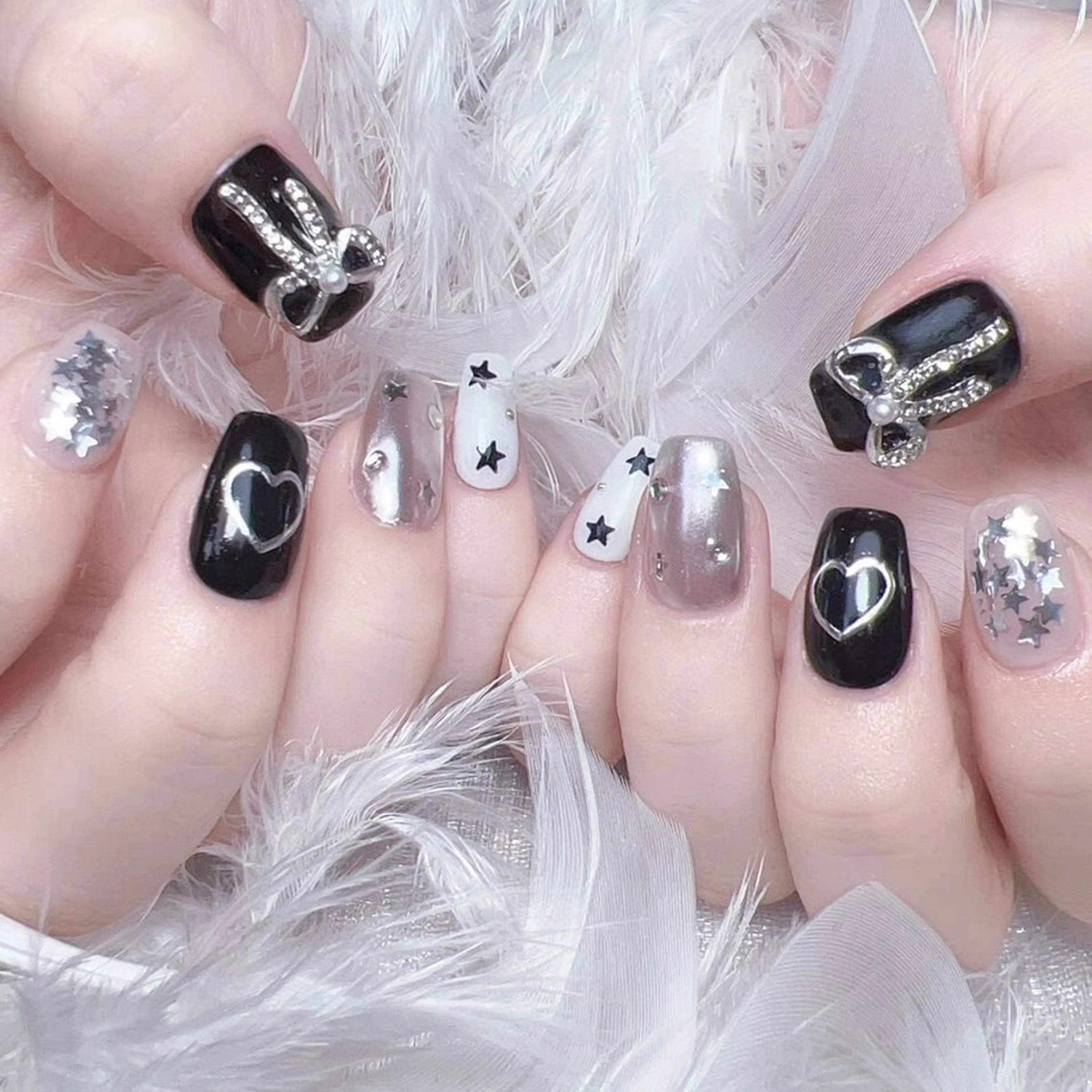 ネイル ハンドネイル DIAMOND Nail🥇のネイルデザイン