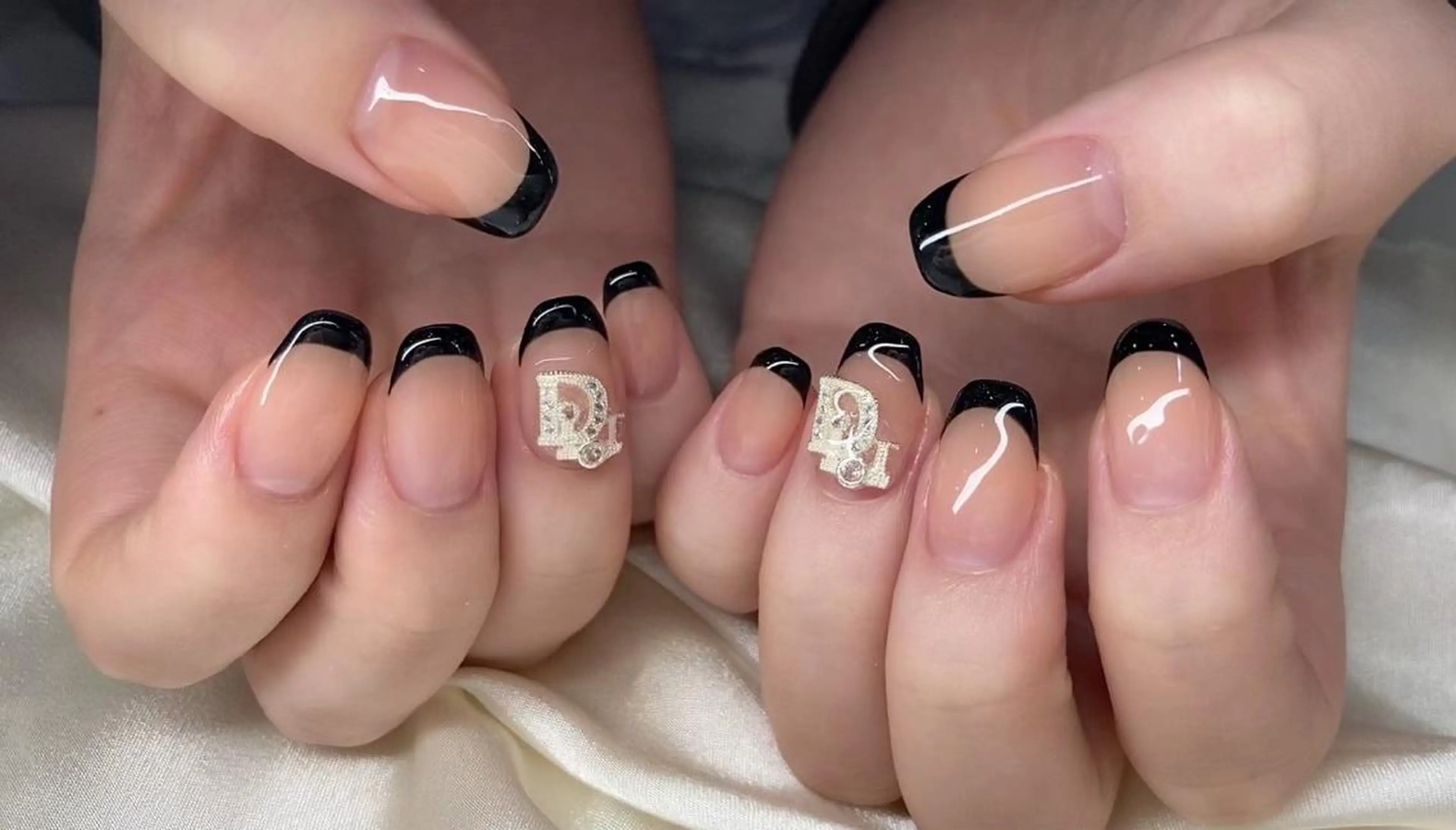 ネイル マツエク・マツパ アイブロウ 韓国風マツエク パリジェンヌラッシュリフト まつげパーマ 長さ出し フレンチネイル ハンドネイル Nail&eye Belire 新宿のネイルデザイン