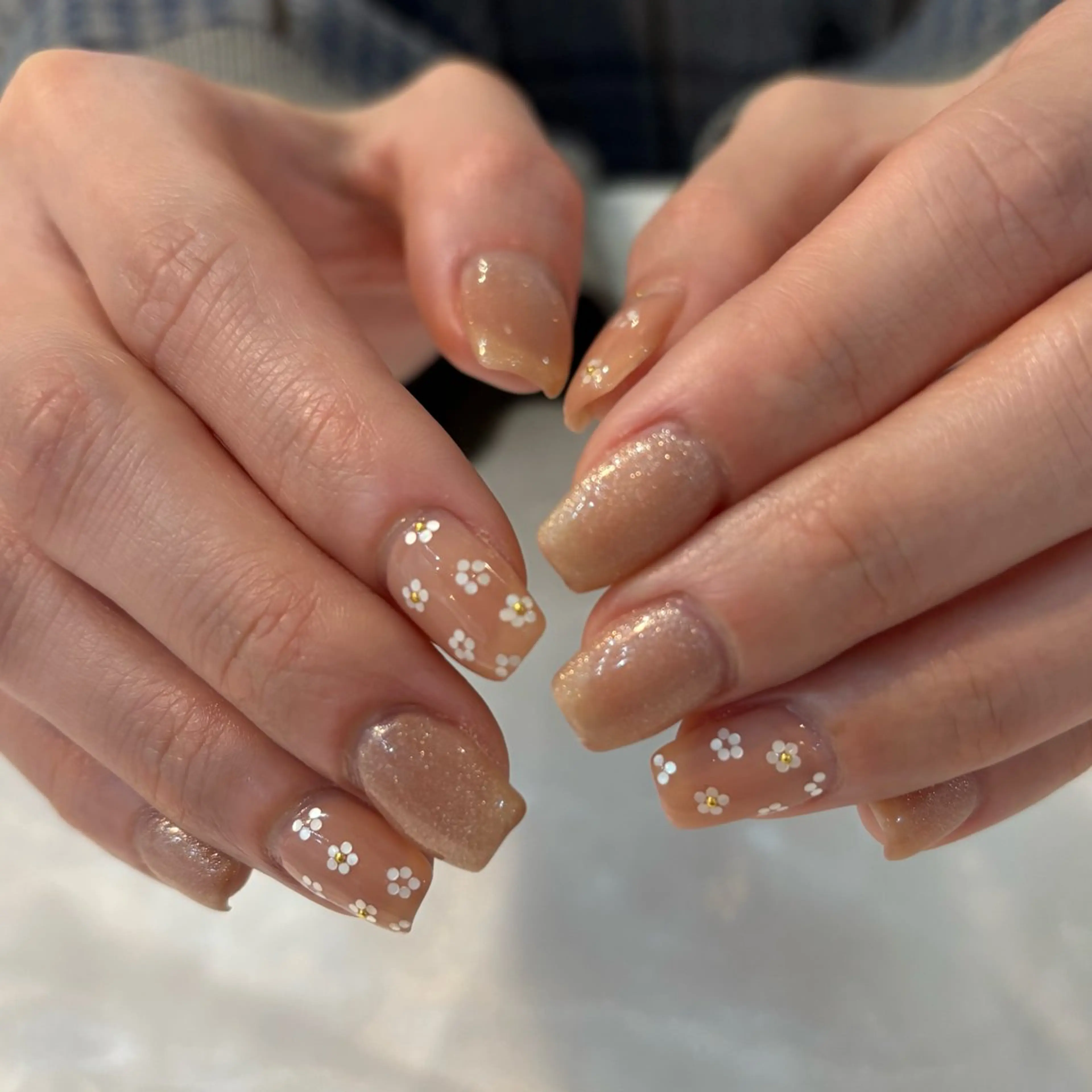 ネイル MARIE NAILS 大阪梅田店所属・藤原 舞衣のネイルデザイン