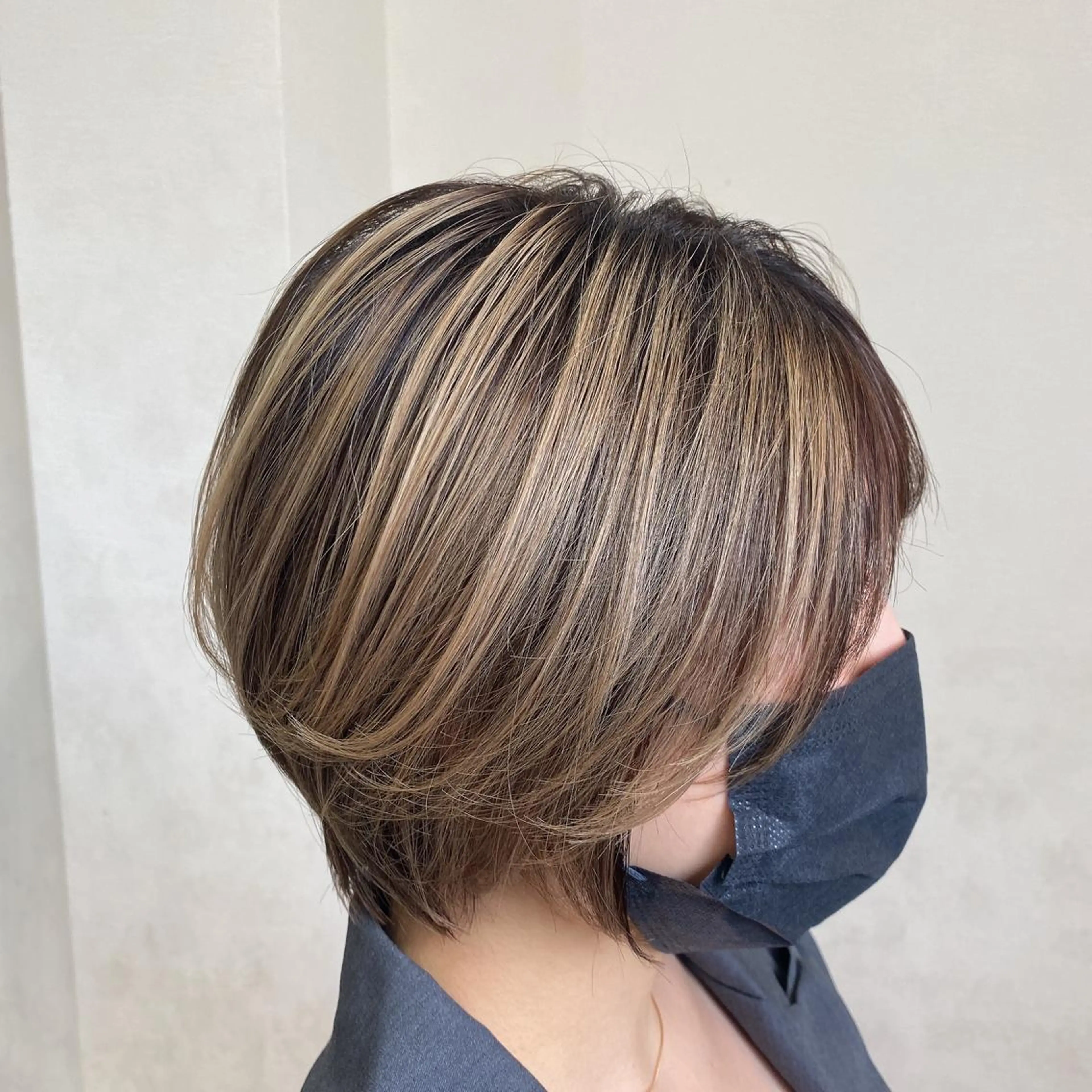 ショート カット 矢部 萌深のヘアスタイル