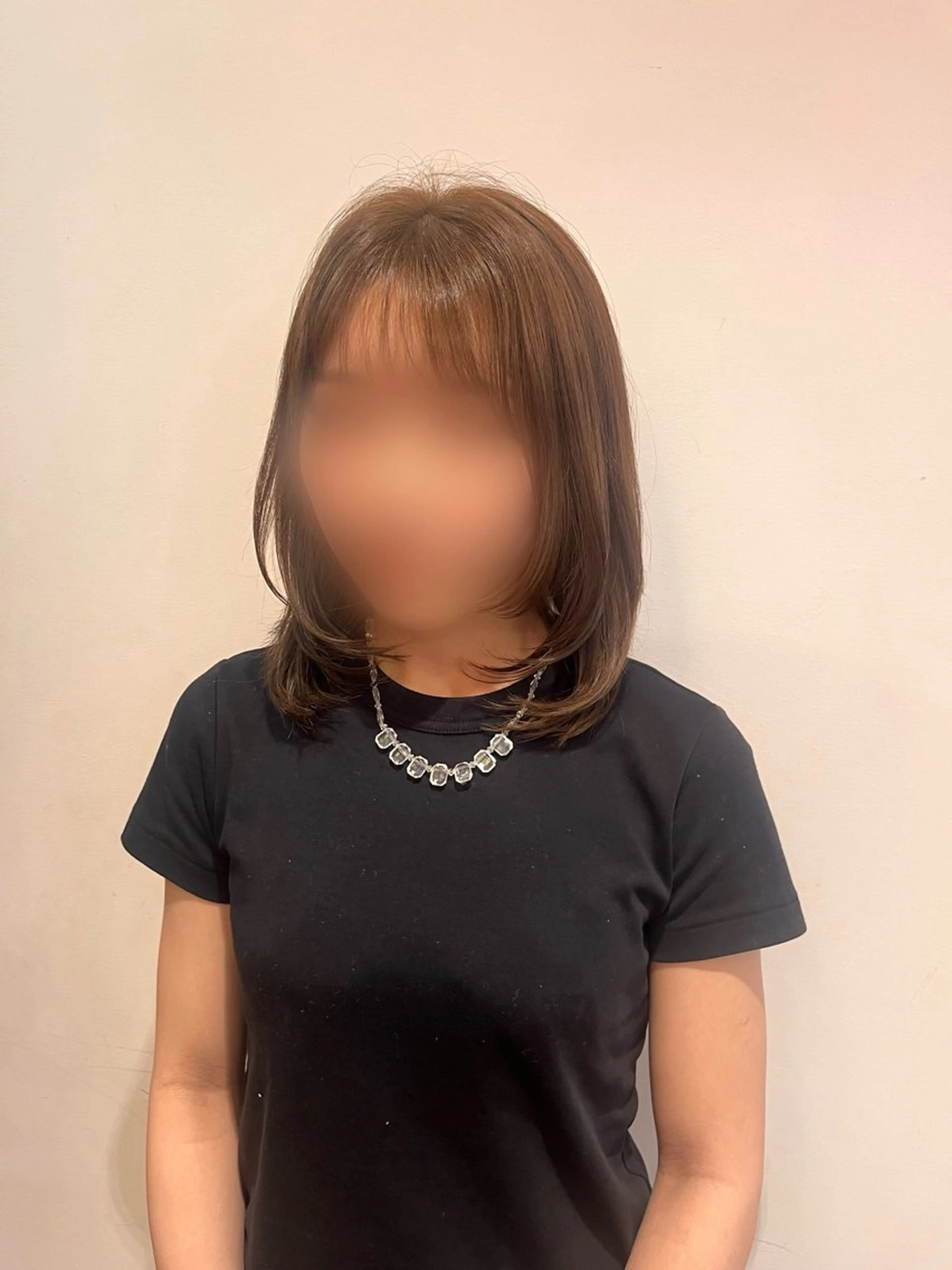 ミディアム LENAHC ist アベフミナのヘアスタイル