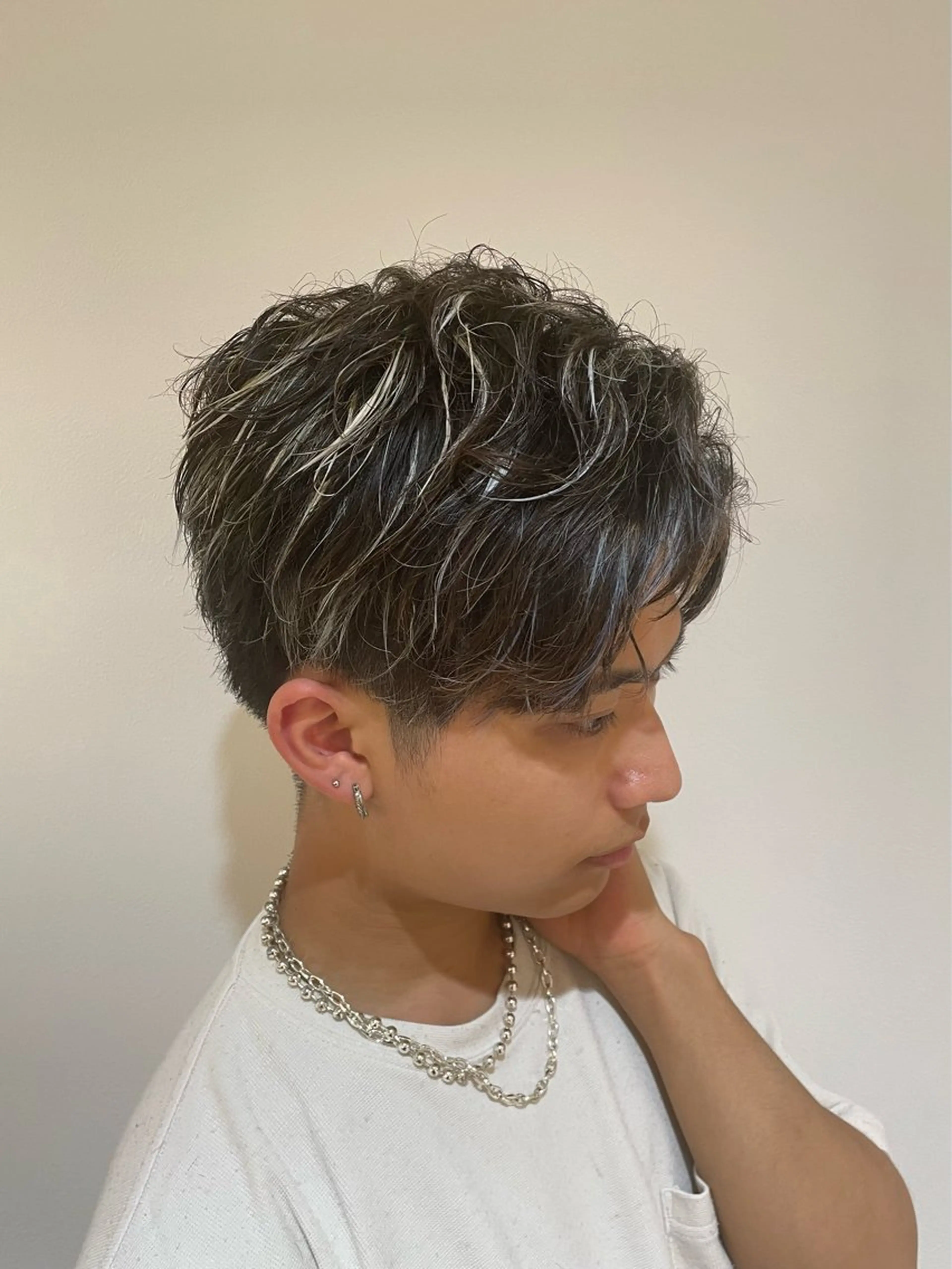 ショート カラー 抜きっぱなしブロンド ☾伊左治祐未☾メンズ カットセンター北のヘアスタイル