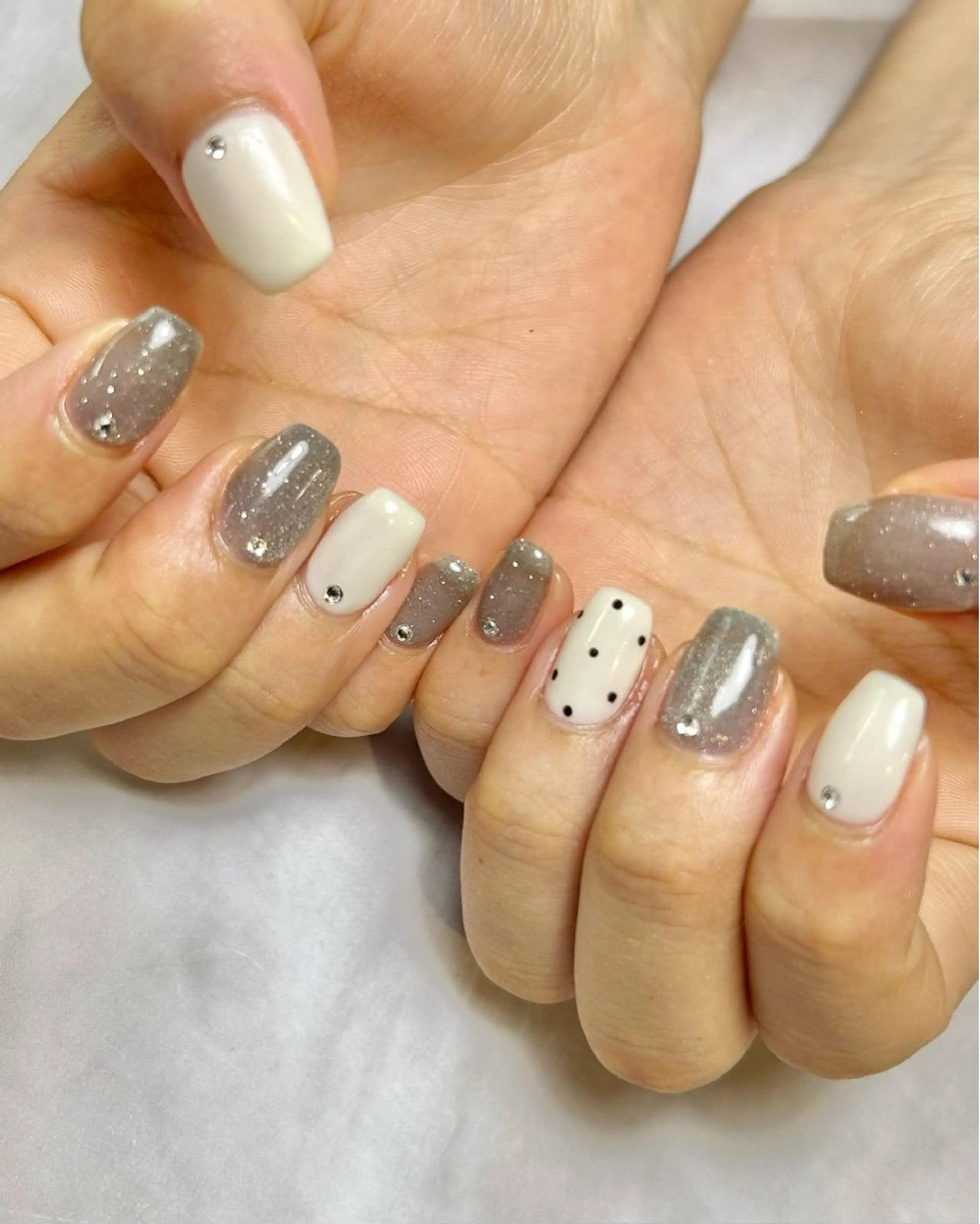 ネイル ドット 持ち込み ハンドネイル Reflection marikoのネイルデザイン