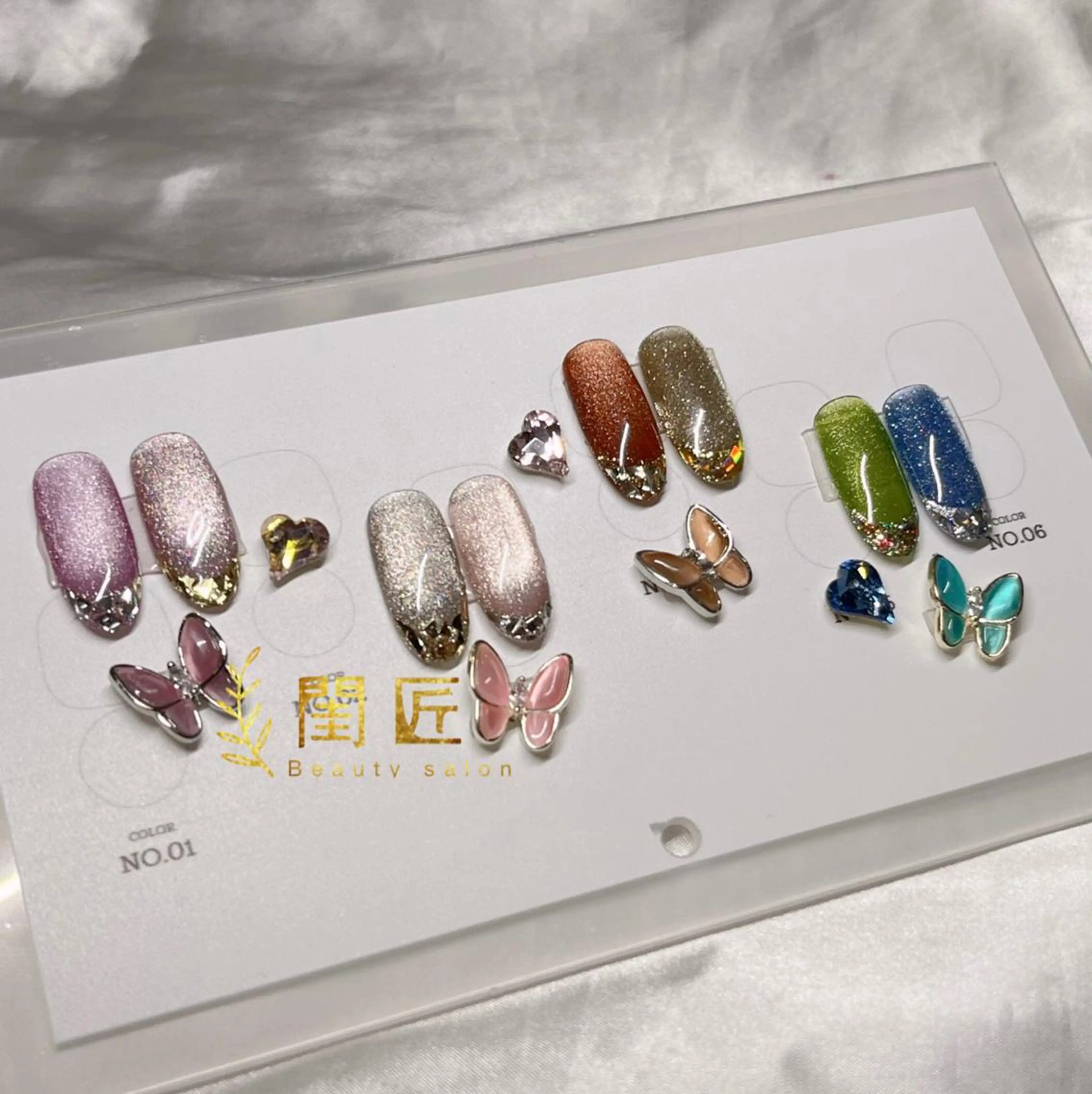 💅ハンドネイル💅新規オフ無料✨人気⤴️マグネットガラスフレンチ　💰8480の写真