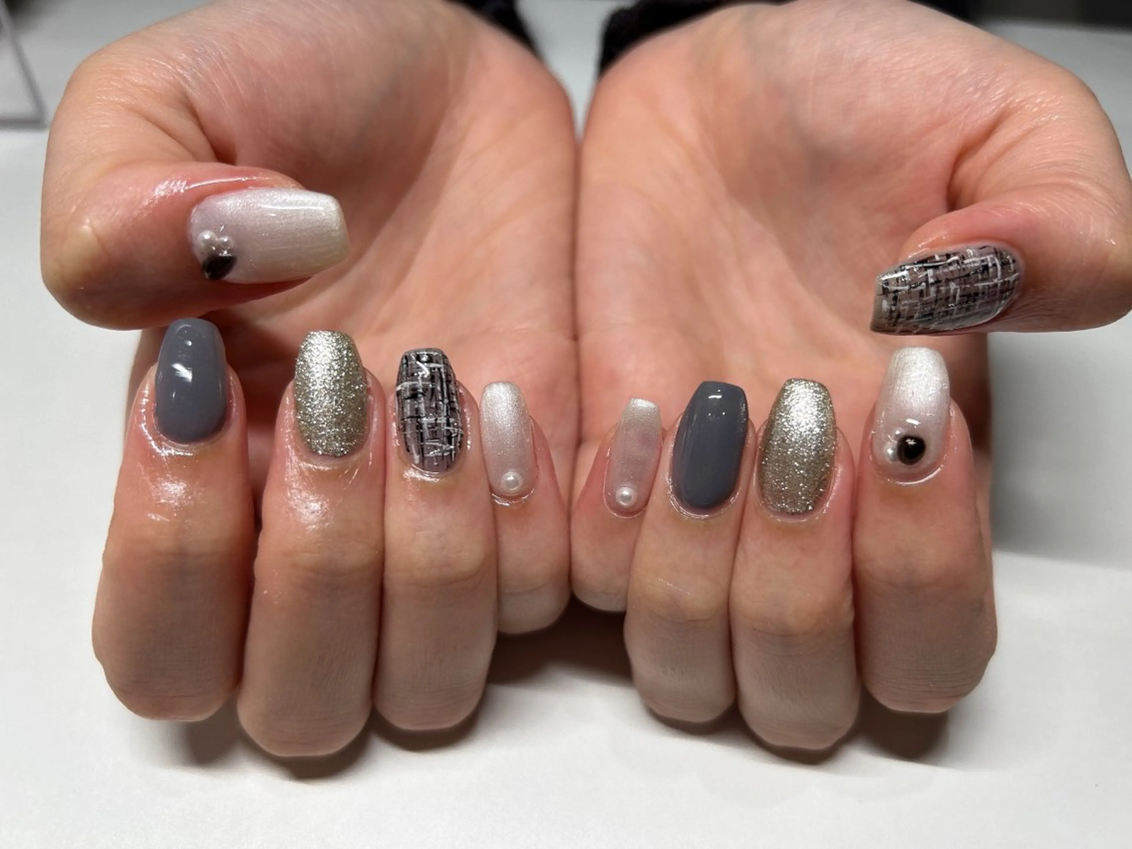 ネイル アートネイル フレンチネイル ジェルネイル グラデーション マグネットネイル ハンドネイル Miss:R 中津店所属・加藤 洋美のネイルデザイン