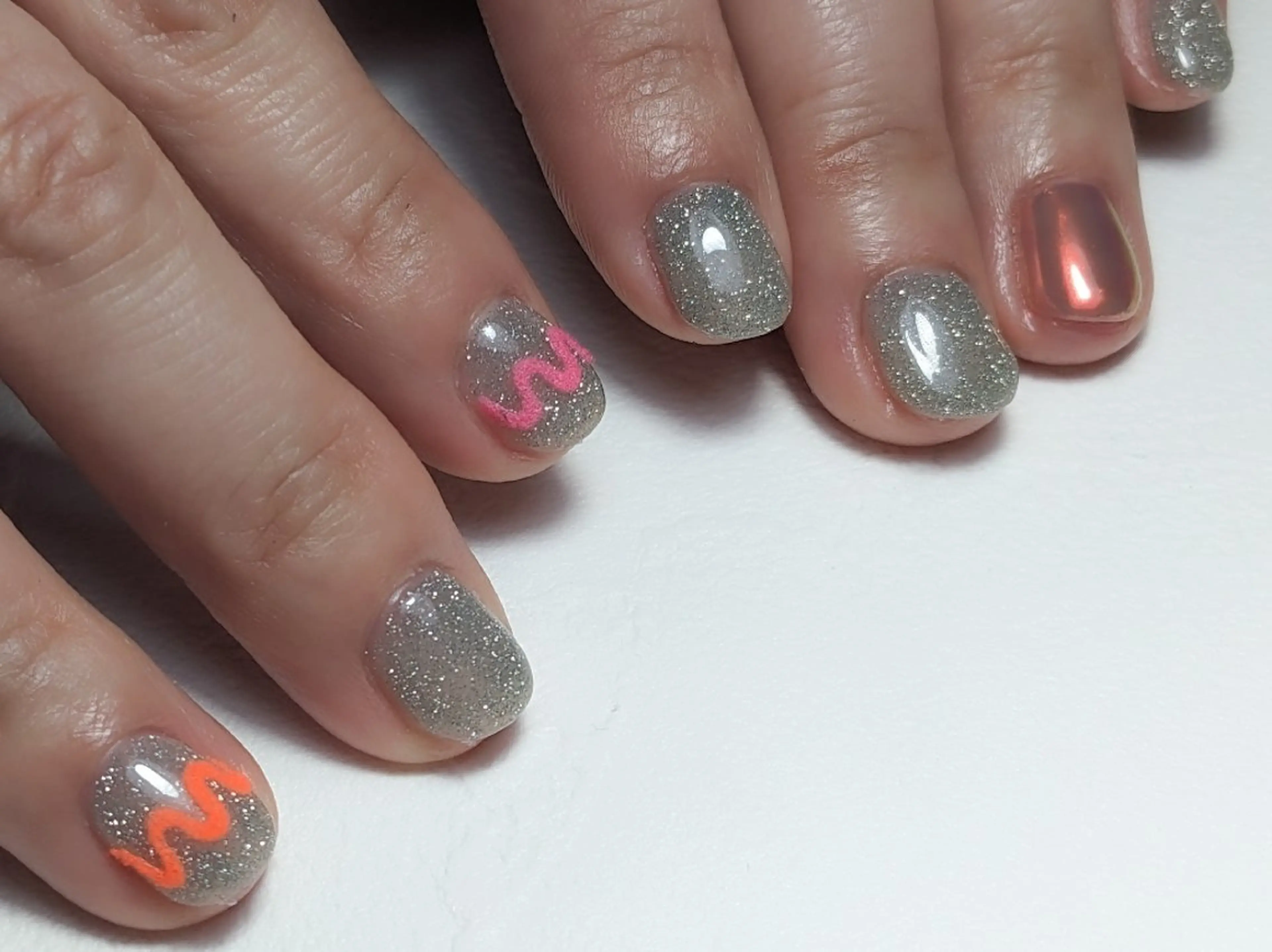 ネイル アートネイル フラッシュネイル ハンドネイル LICO(ﾘｺ) ▶ ﾈｲﾗﾘｳﾑ ﾎﾇｱのネイルデザイン