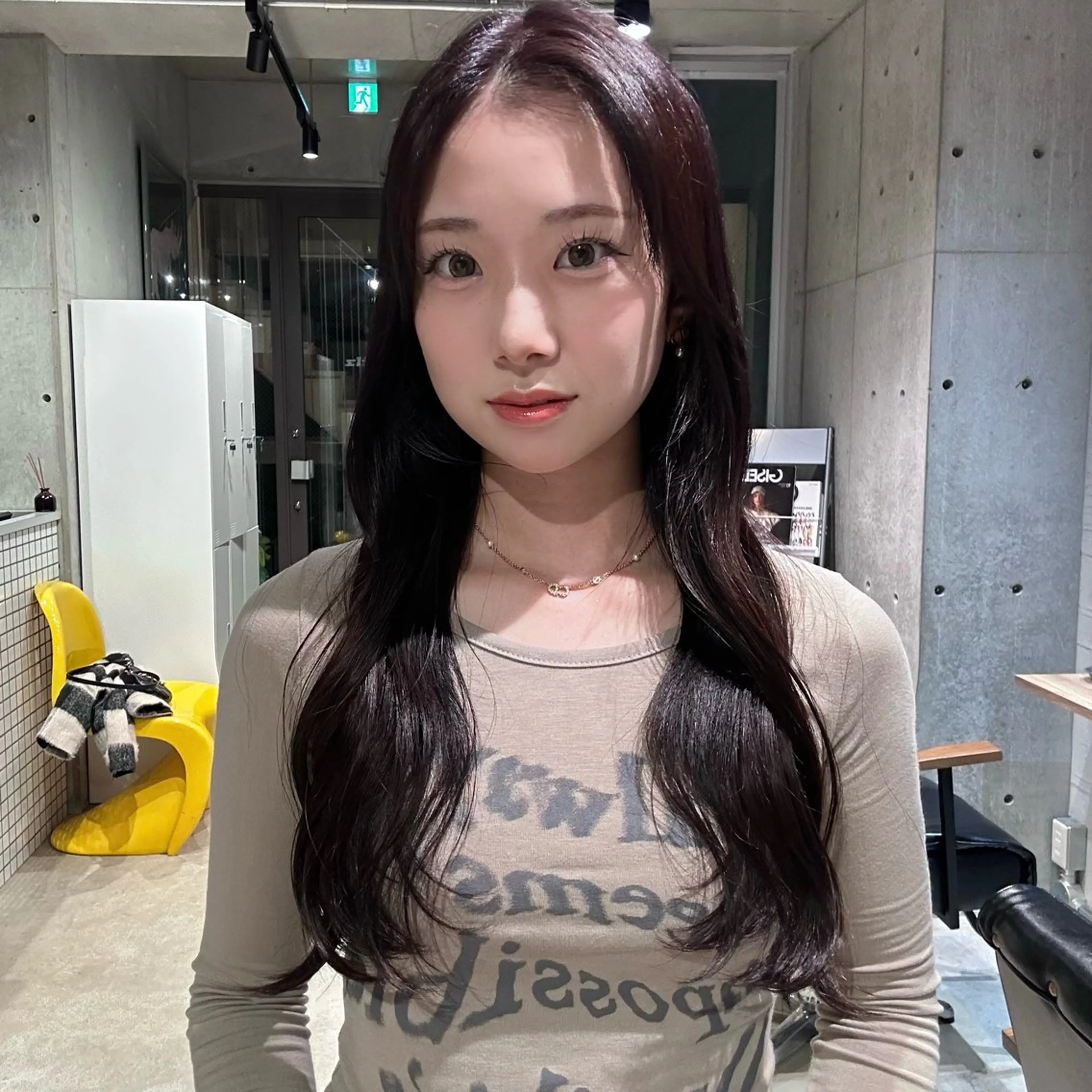 ロング カラー akari/ 透明感/ワンカラーのヘアスタイル