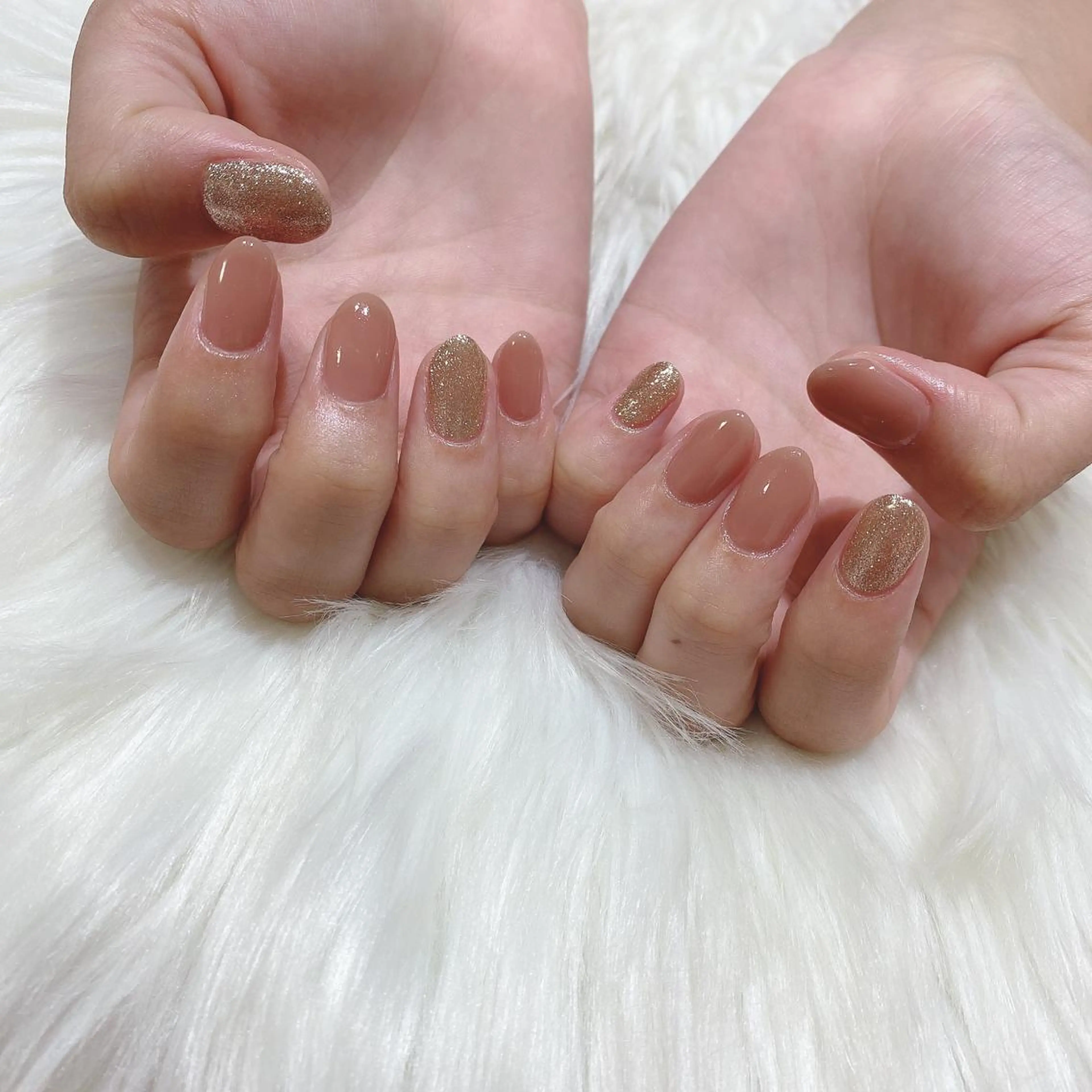 ネイル ハンドネイル 西岡 杏のネイルデザイン