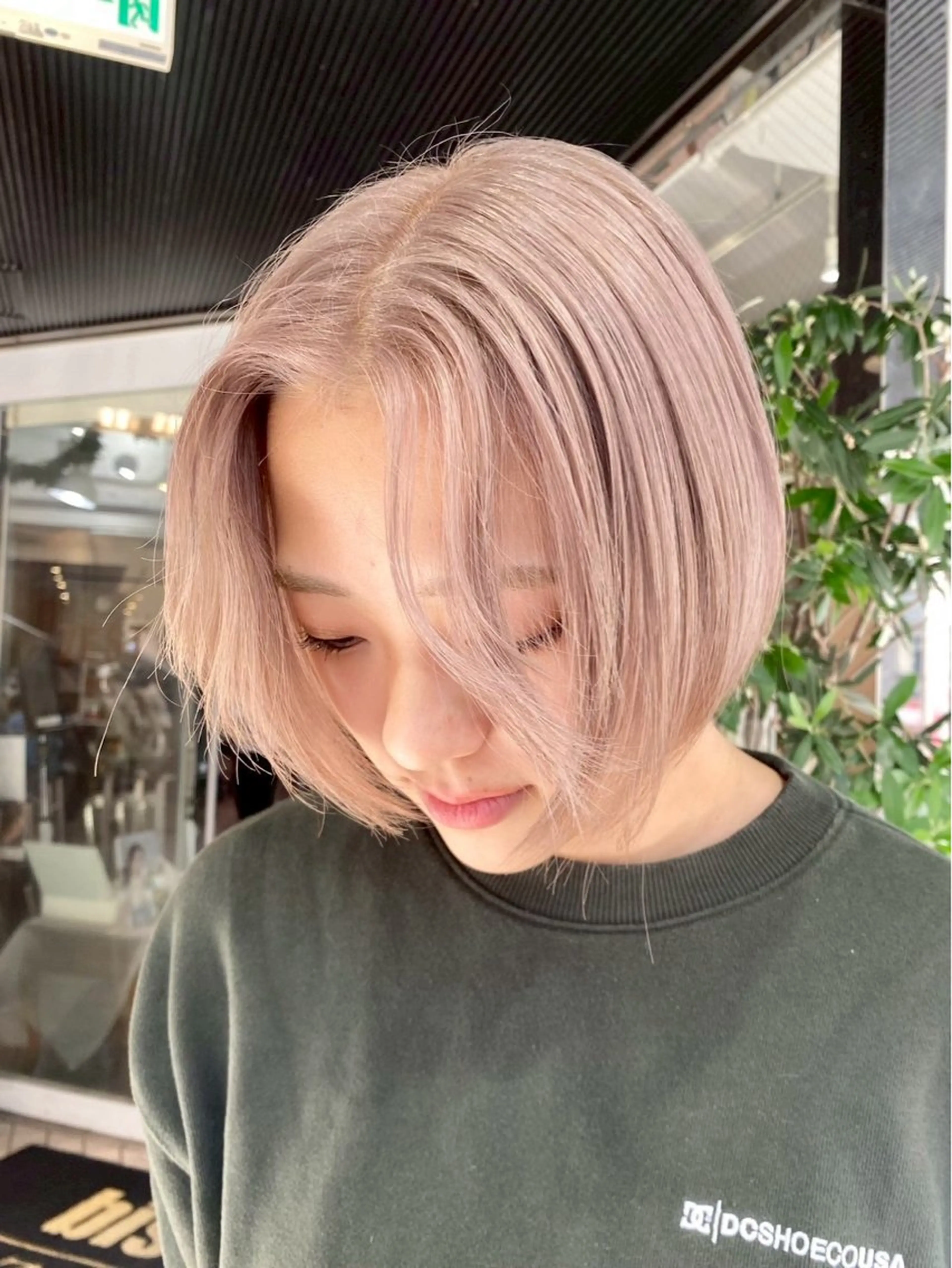 ミディアム カラー ベージュカラー ブリーチ ダブルカラー ハイトーンカラー ブリーチなしカラー ヘアカラー トリートメント 似合わせカット/ネイ ル/🌺ココネ🌺のヘアスタイル