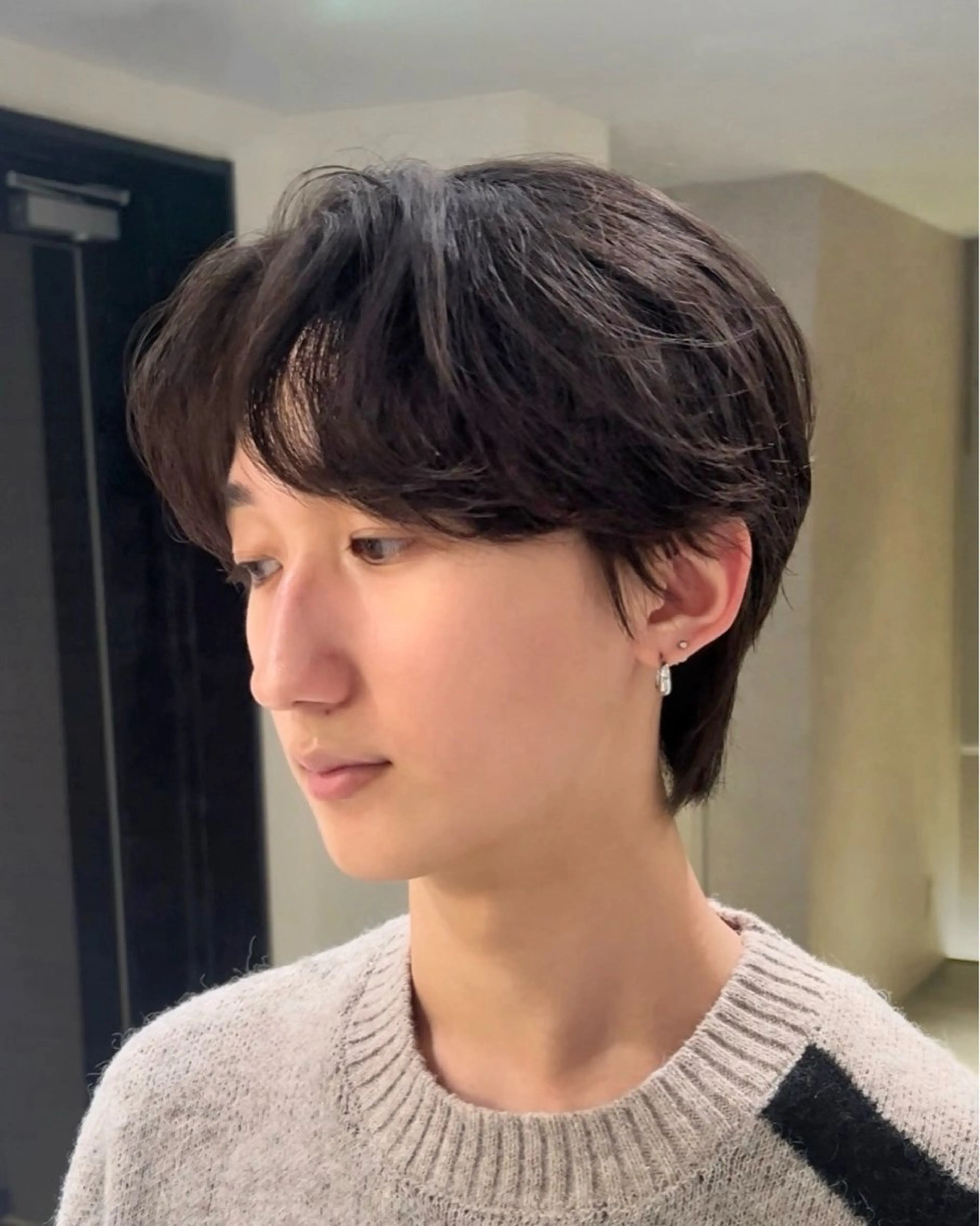 パーマ メンズ センターパート メンズパーマ ニュアンスパーマ カット パーマ トリートメント Qin shaire salon 原宿verno店所属・【センターパート】 ETO／江藤翼の眉毛・アイブロウイメージ