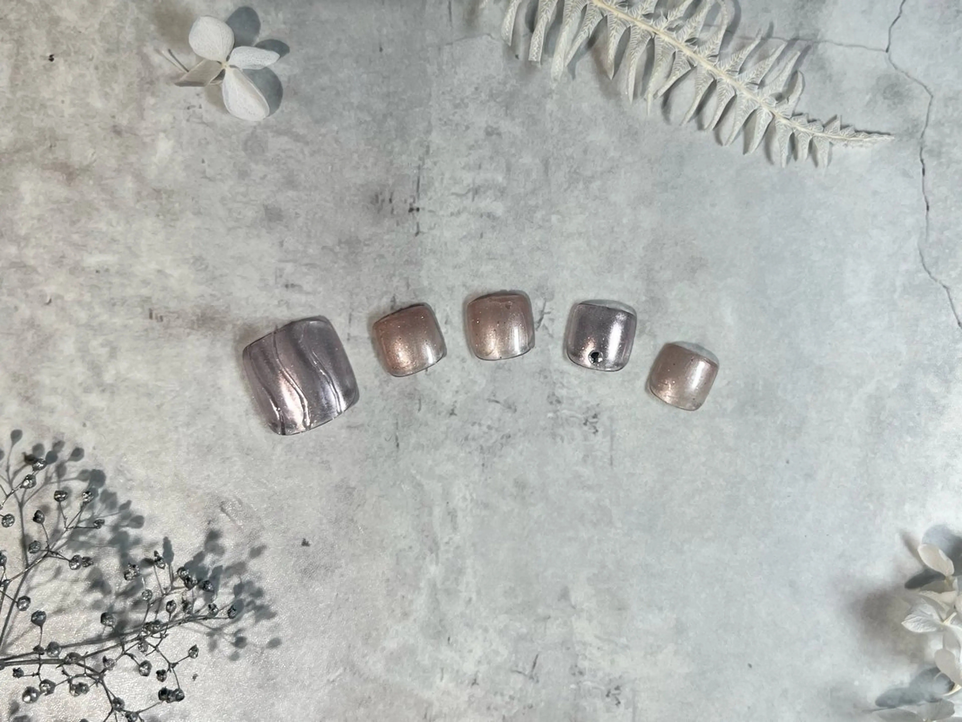 ネイル フットネイル LisBlanc ATSUKOのネイルデザイン