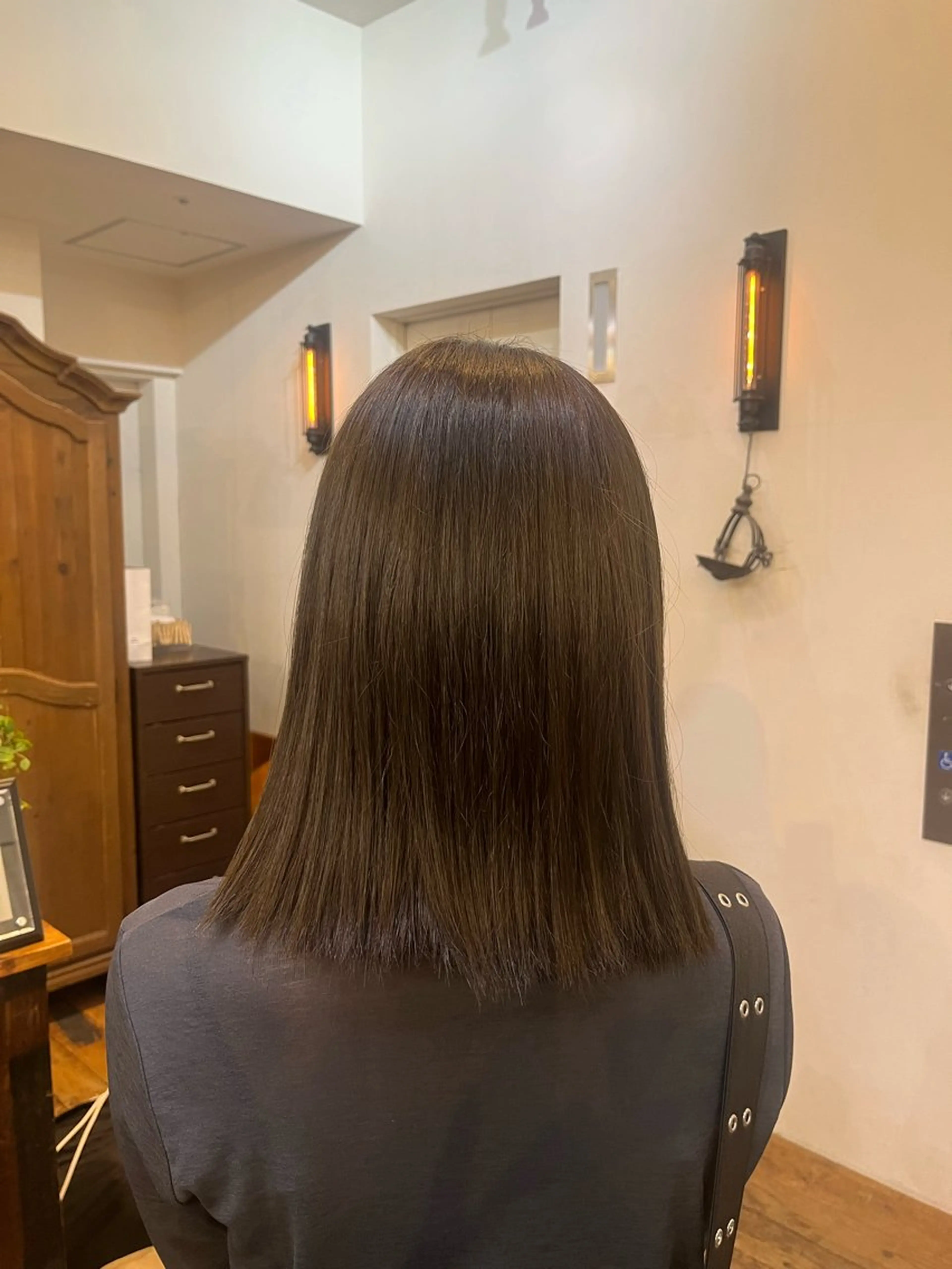 カラー ベージュカラー ブリーチ 透明感カラー ダブルカラー ブリーチなしカラー Belle Ginza並木通り所属・透明感カラー／ メンズ◎／秋葉香乃のヘアスタイル