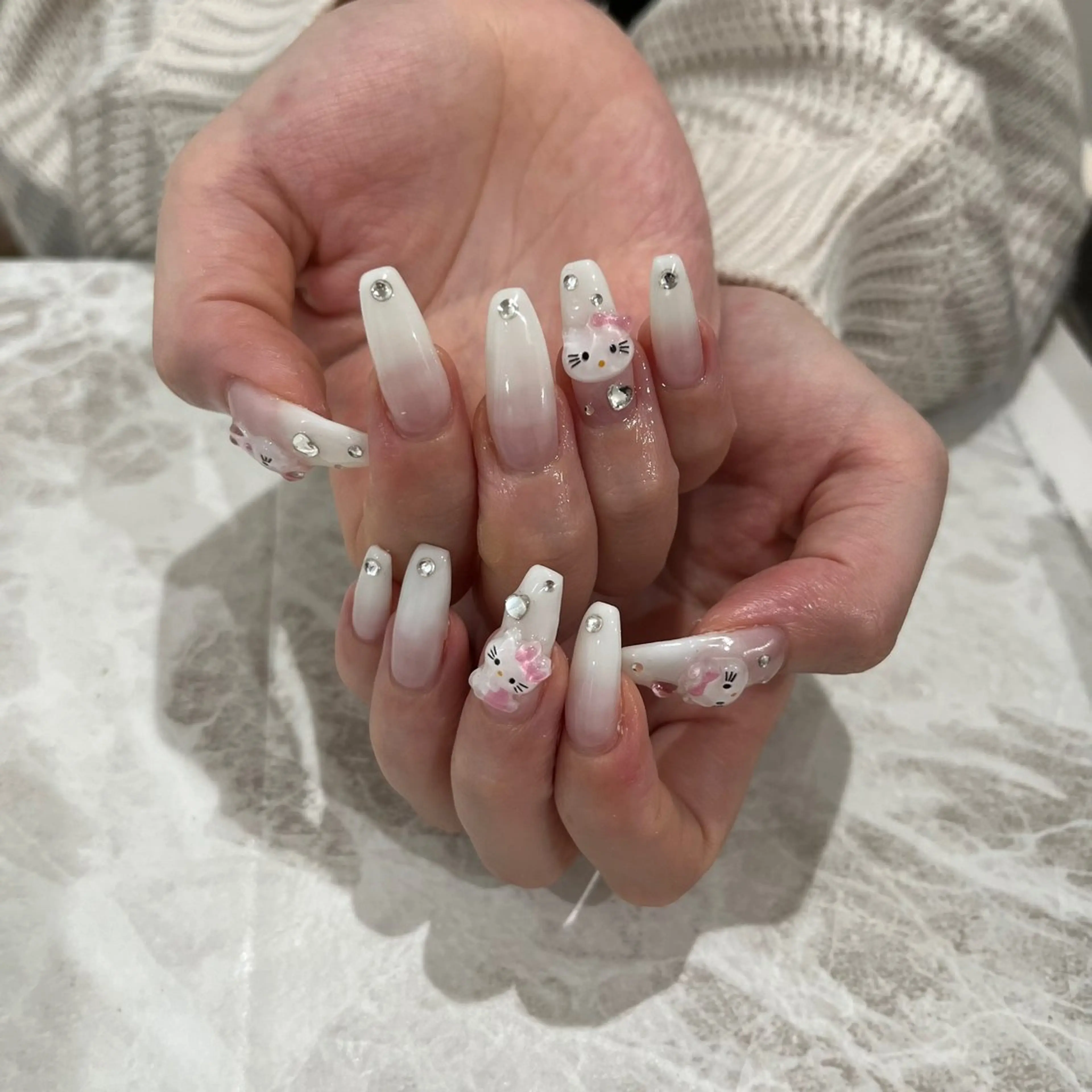 ネイル ＿WHITE+南海難波店所属・_WHITE+ 南海難波店のネイルデザイン