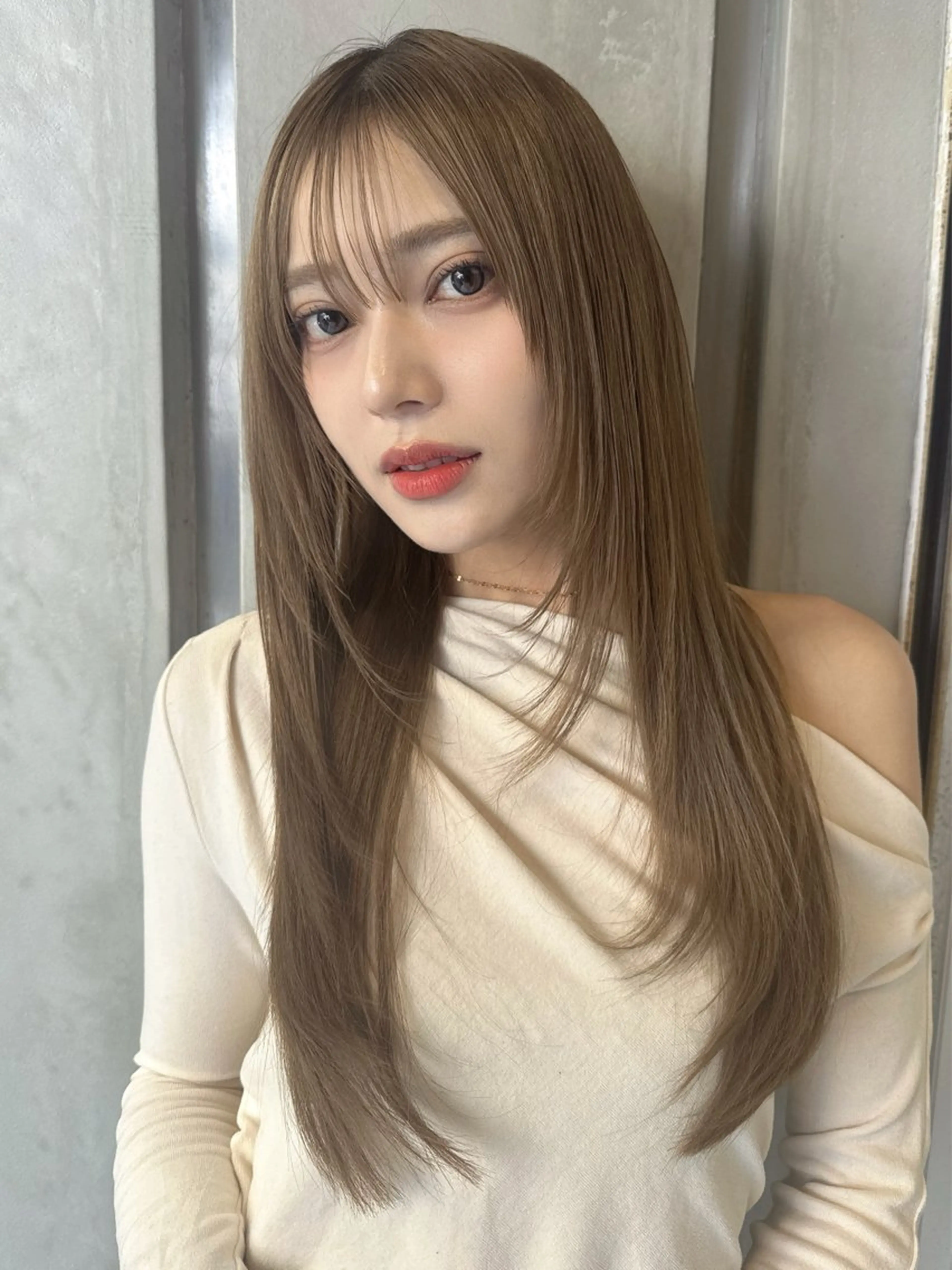 ロング カラー ベージュカラー 透明感カラー 顔まわりレイヤー レイヤーカット 小顔カット カット ヘアカラー トリートメント 💎透明感カラー特化 💎TAISEIのヘアスタイル