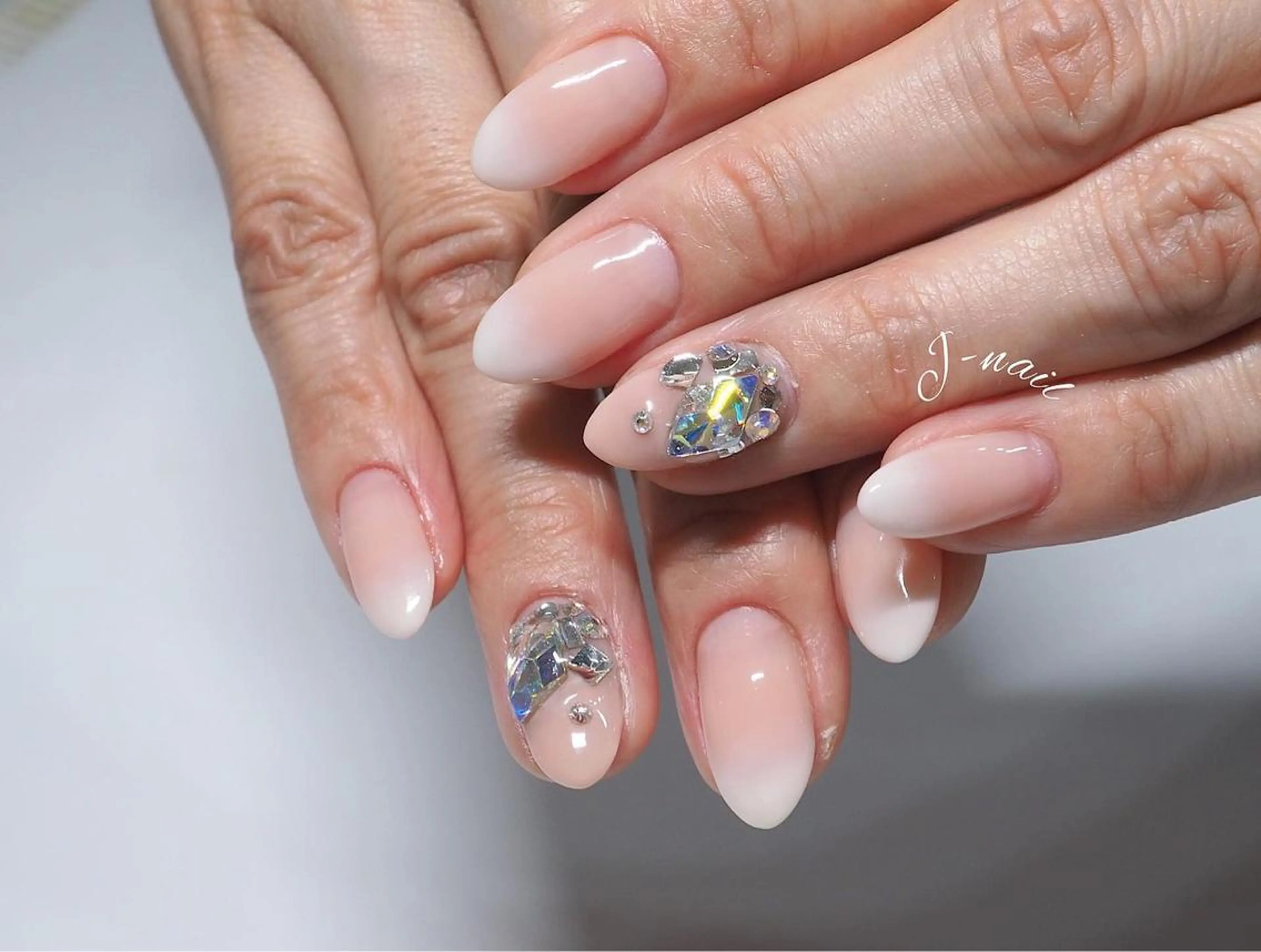 ネイル J-nail satoのネイルデザイン