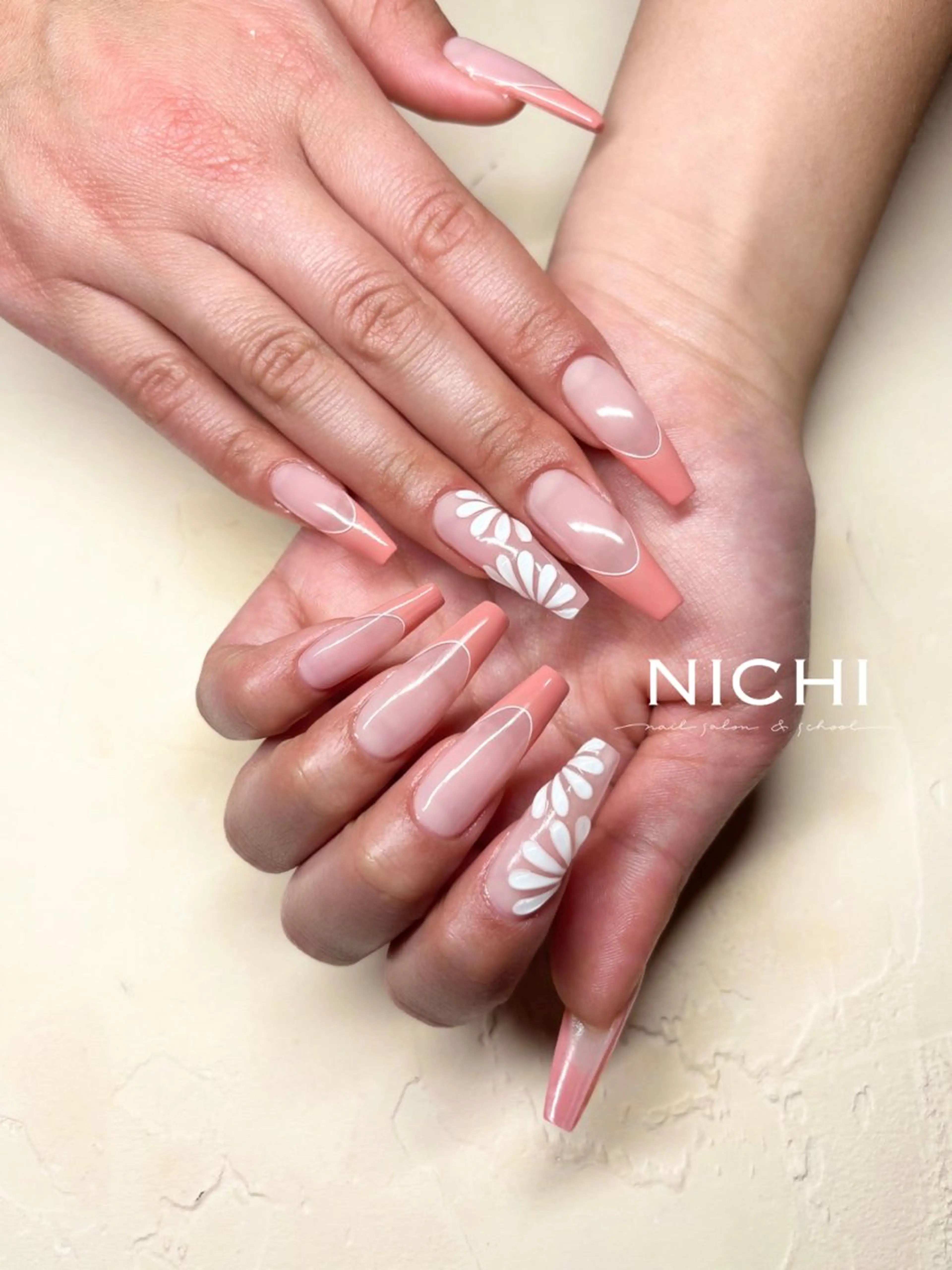 ネイル NICHI nail salon & school所属・NICHI 田所梨英のネイルデザイン