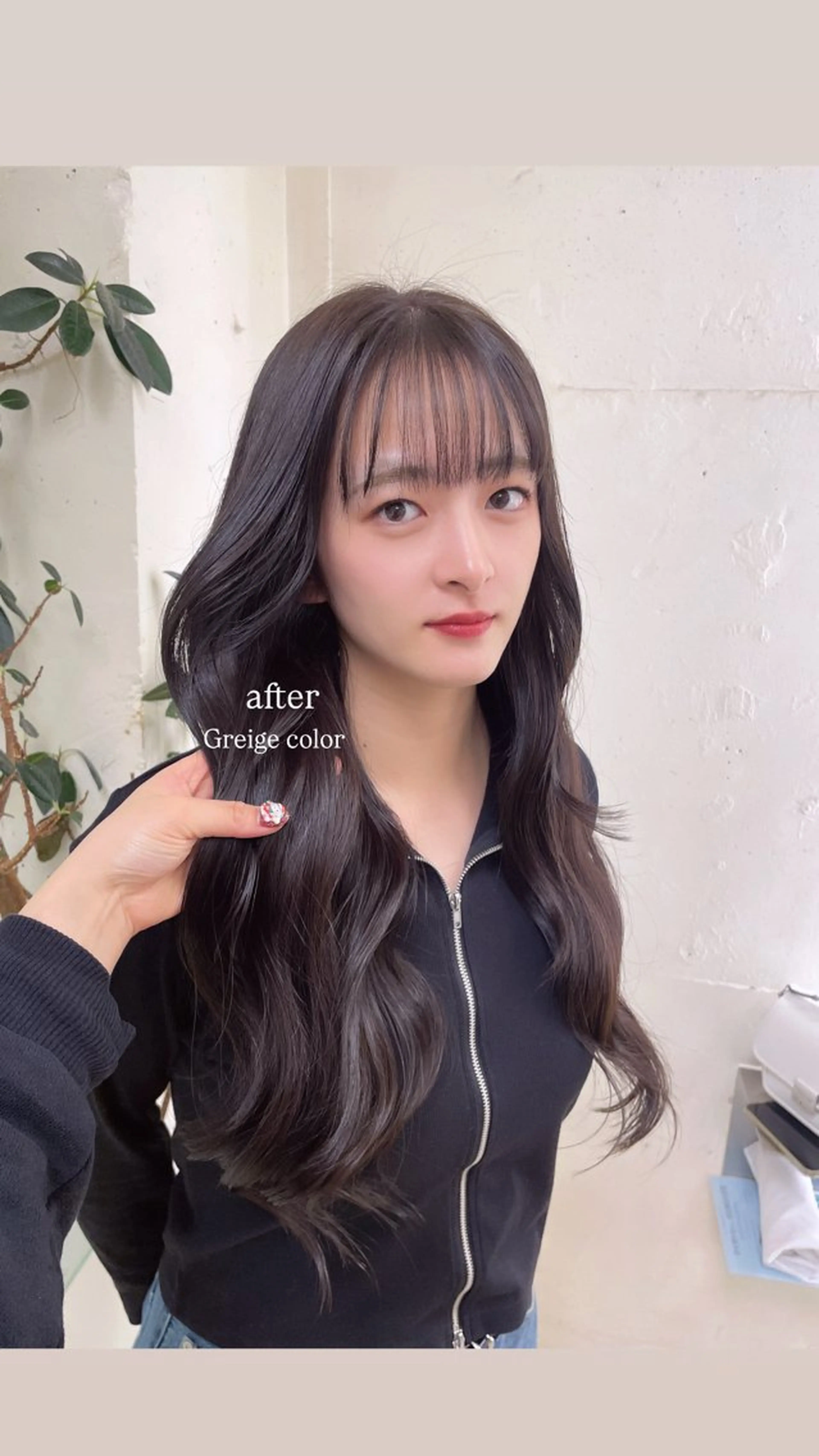 ★暗髪カラー＋カットの写真
