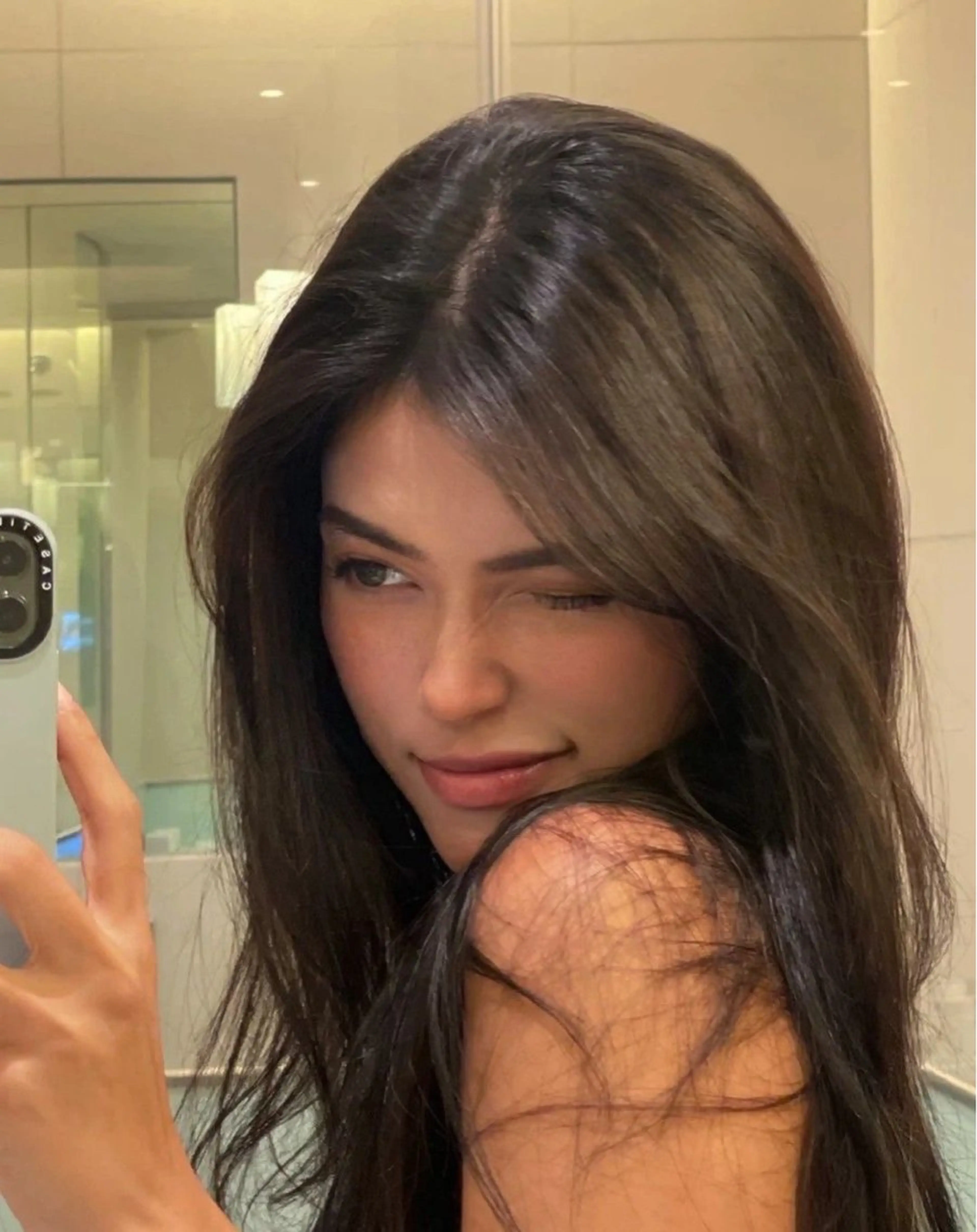 ロング カラー ぱつっとボブ/透明感 カラー/Ayakaのヘアスタイル