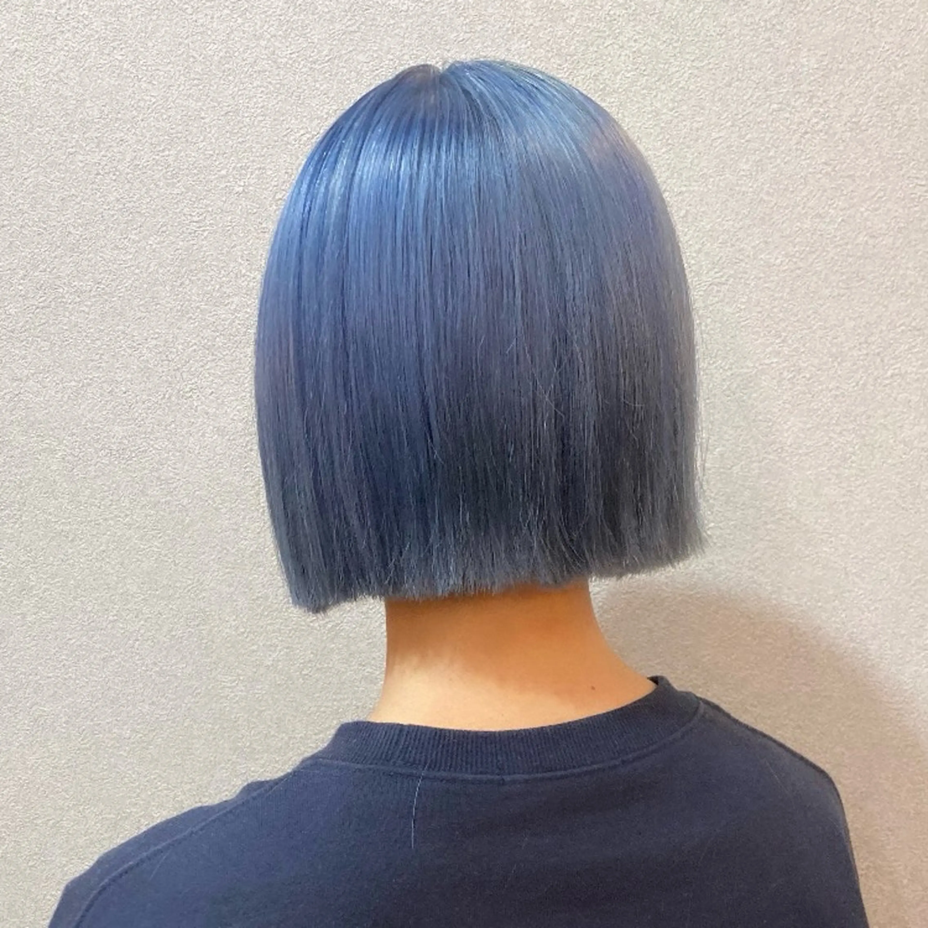 ミディアム カラー シルバー ヘアカラー 前田 知輝のヘアスタイル