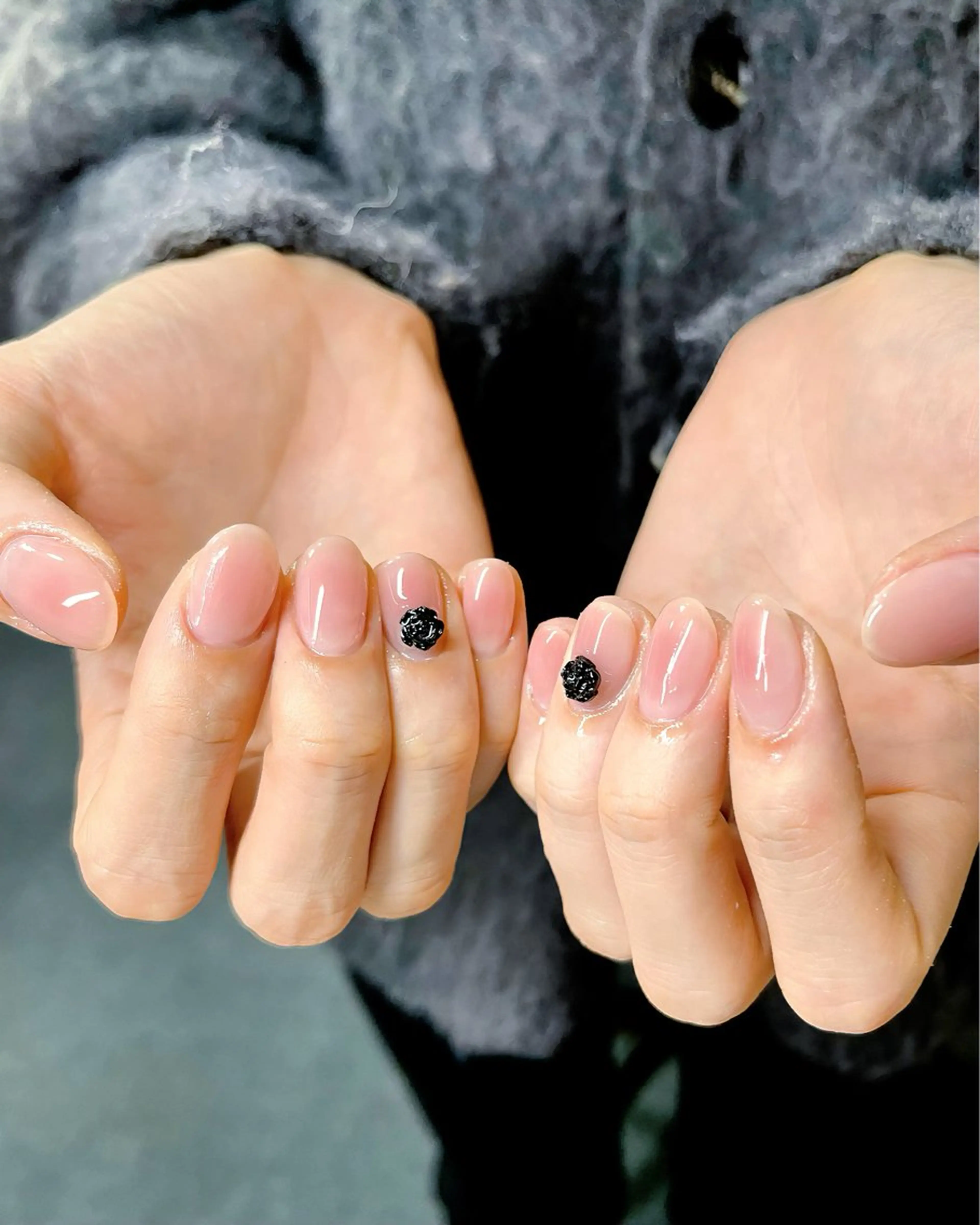 ネイル チークネイル 長さ出し ハート 水色 マグネットネイル ハンドネイル 🫧OPELIA NAIL渋谷🫧のネイルデザイン