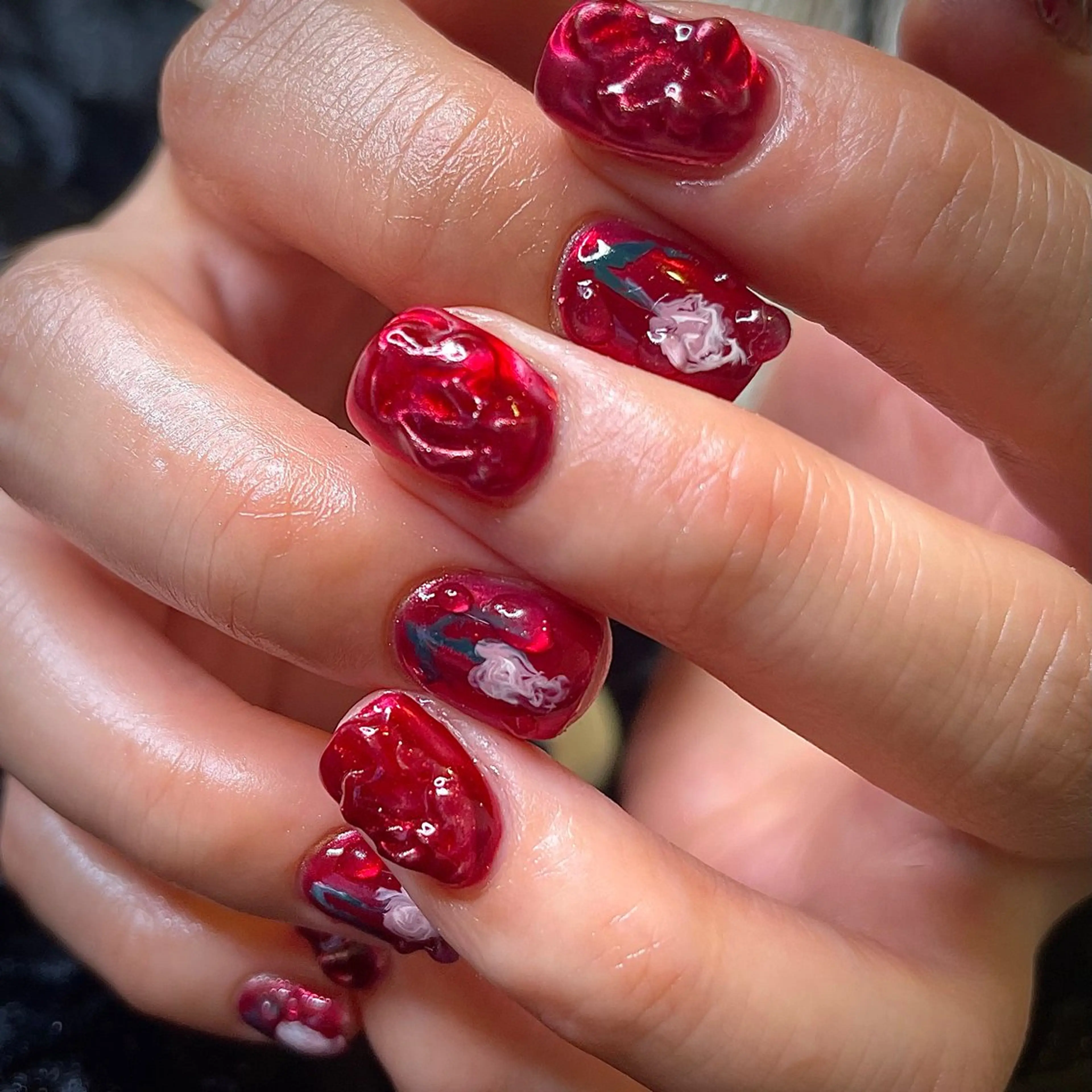 ネイル 赤色 KULIN所属・KULIN Kanaのマツエク・マツパデザイン