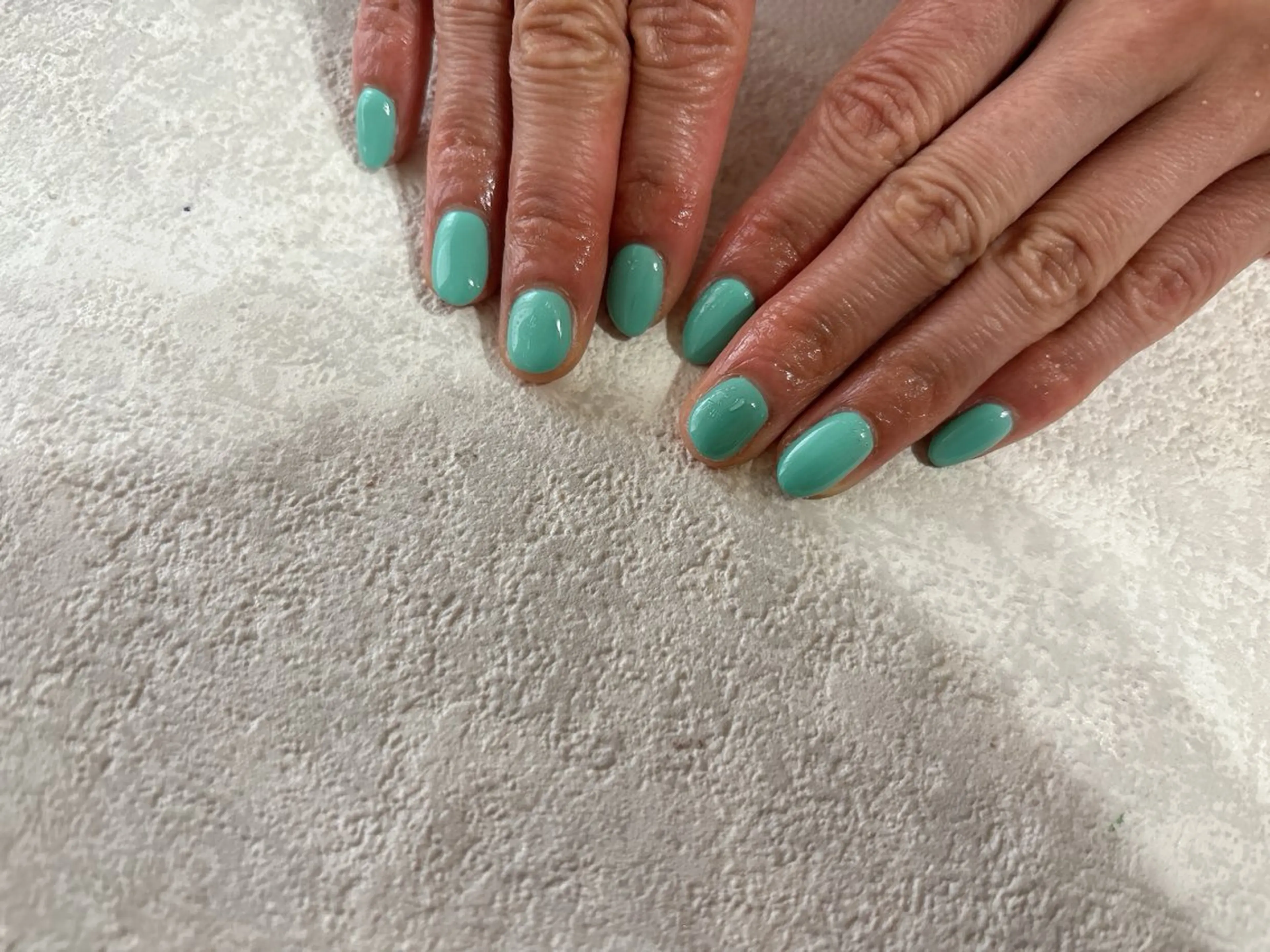 ネイル オーロラネイル フットネイル フレンチネイル ジェルネイル グリーン kikinail 溝の口のネイルデザイン