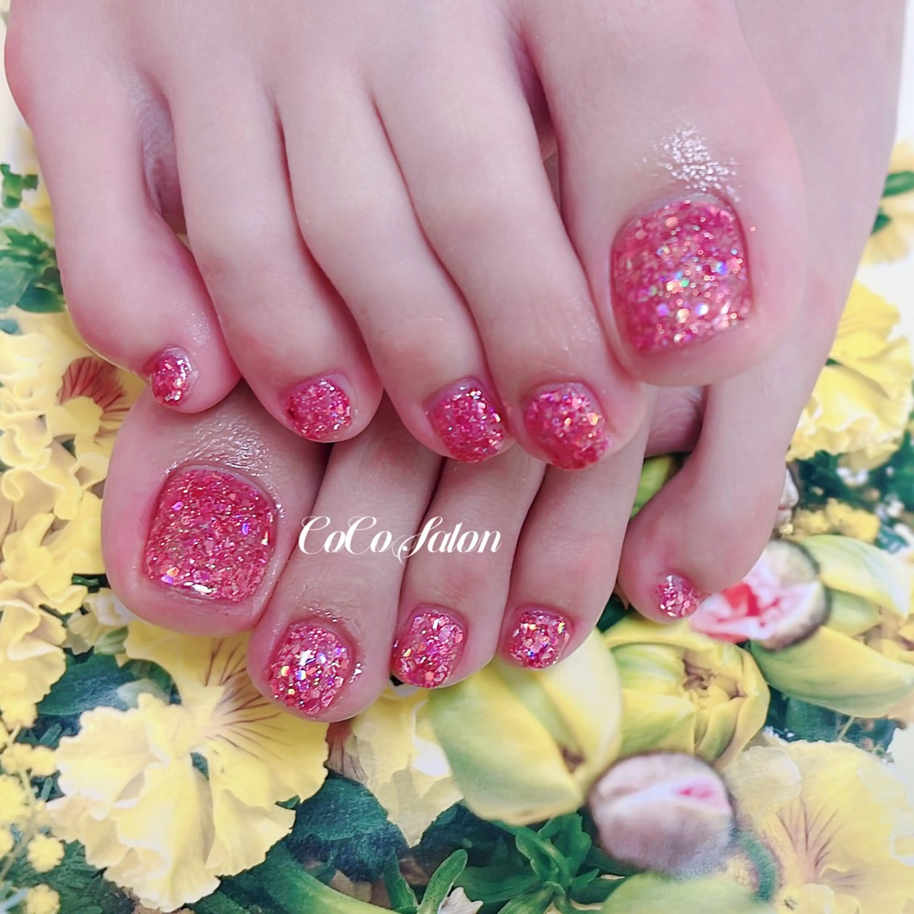 ネイル フットネイル ジェルネイル キラキラネイル ワンカラーネイル パラジェル フットネイル CoCoSalon ネイル/まつ毛予約のネイルデザイン