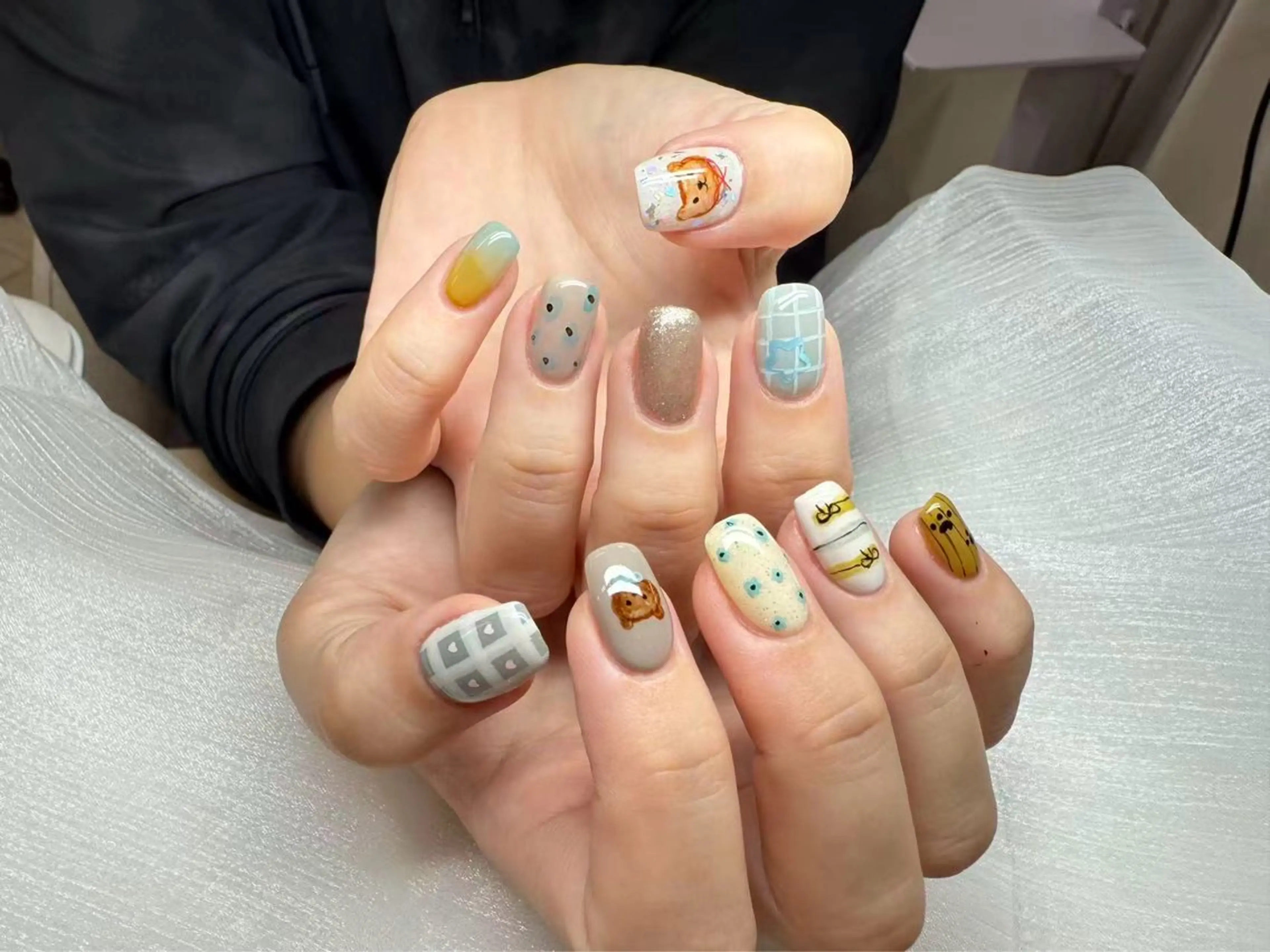 平日ミニモ限定⭐️🉐韓国ニュアンスアートしdesign。毎日3名限定⭐️10時と12時と13時帯各一名限定★¥9840の写真