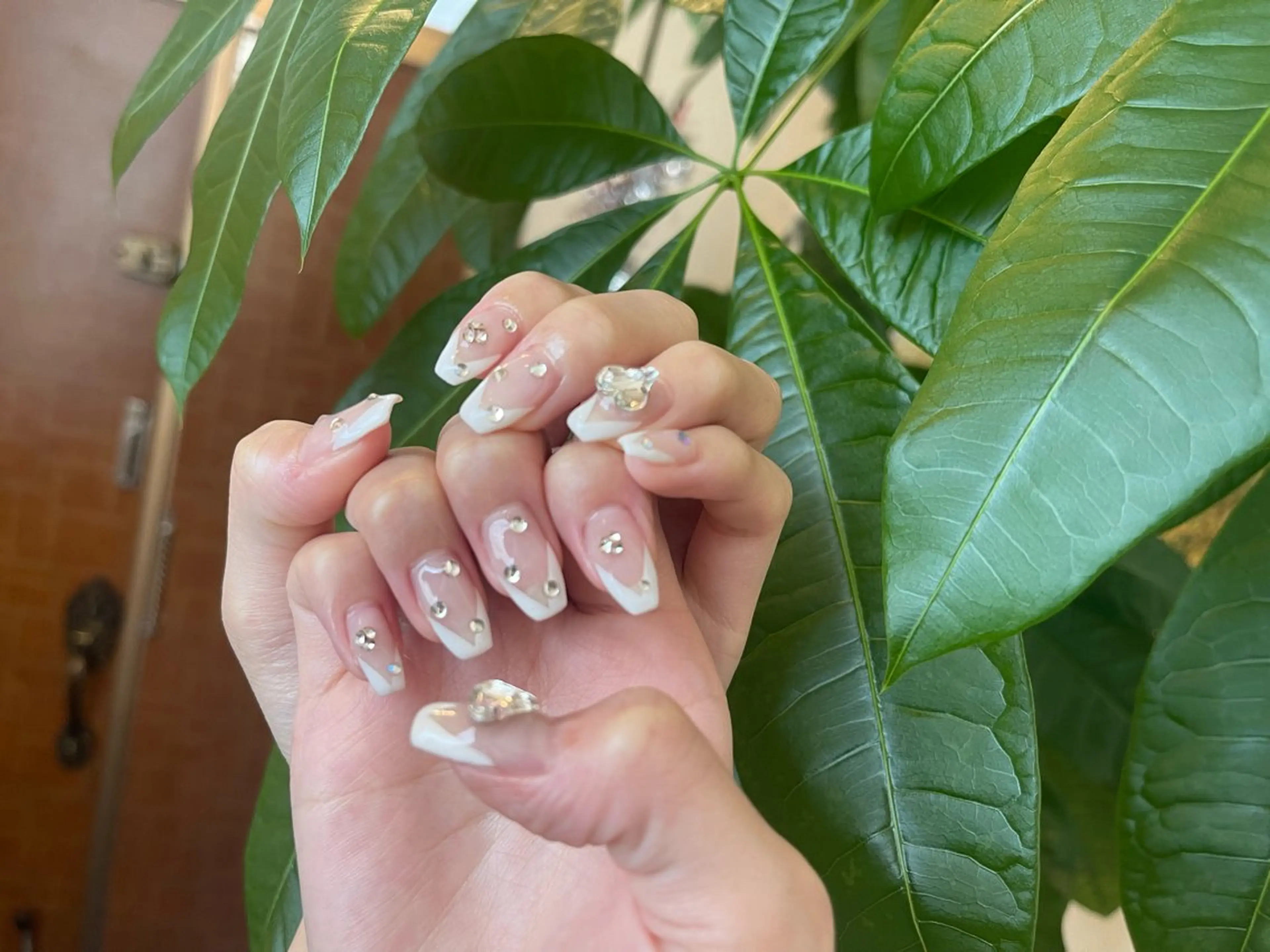 アート.パーツストーンつけ放題🤍✨💫の写真