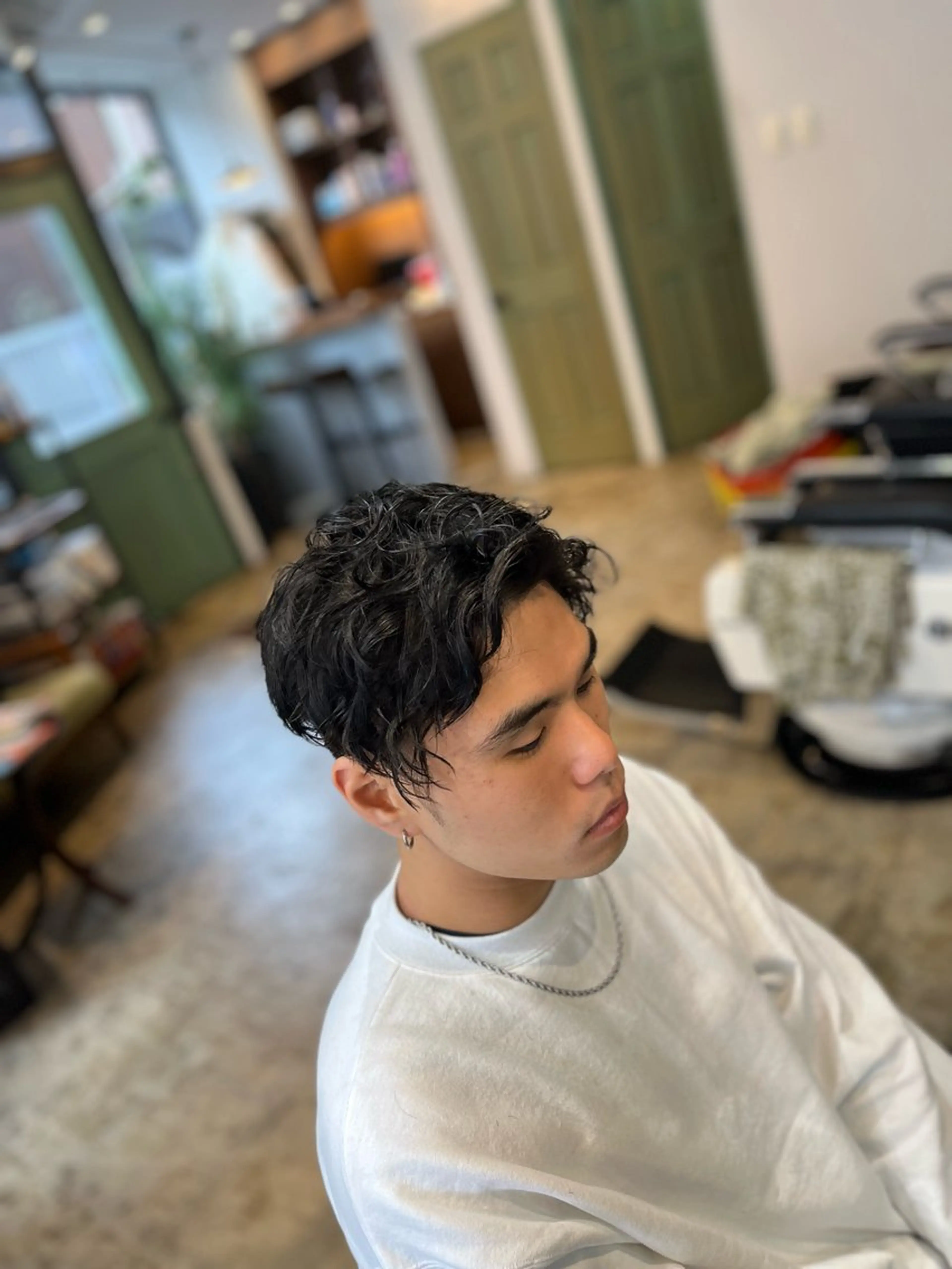 ミディアム パーマ メンズ カット パーマ メンズ美容室HIGE barber shop所属・中川 響揮のヘアスタイル