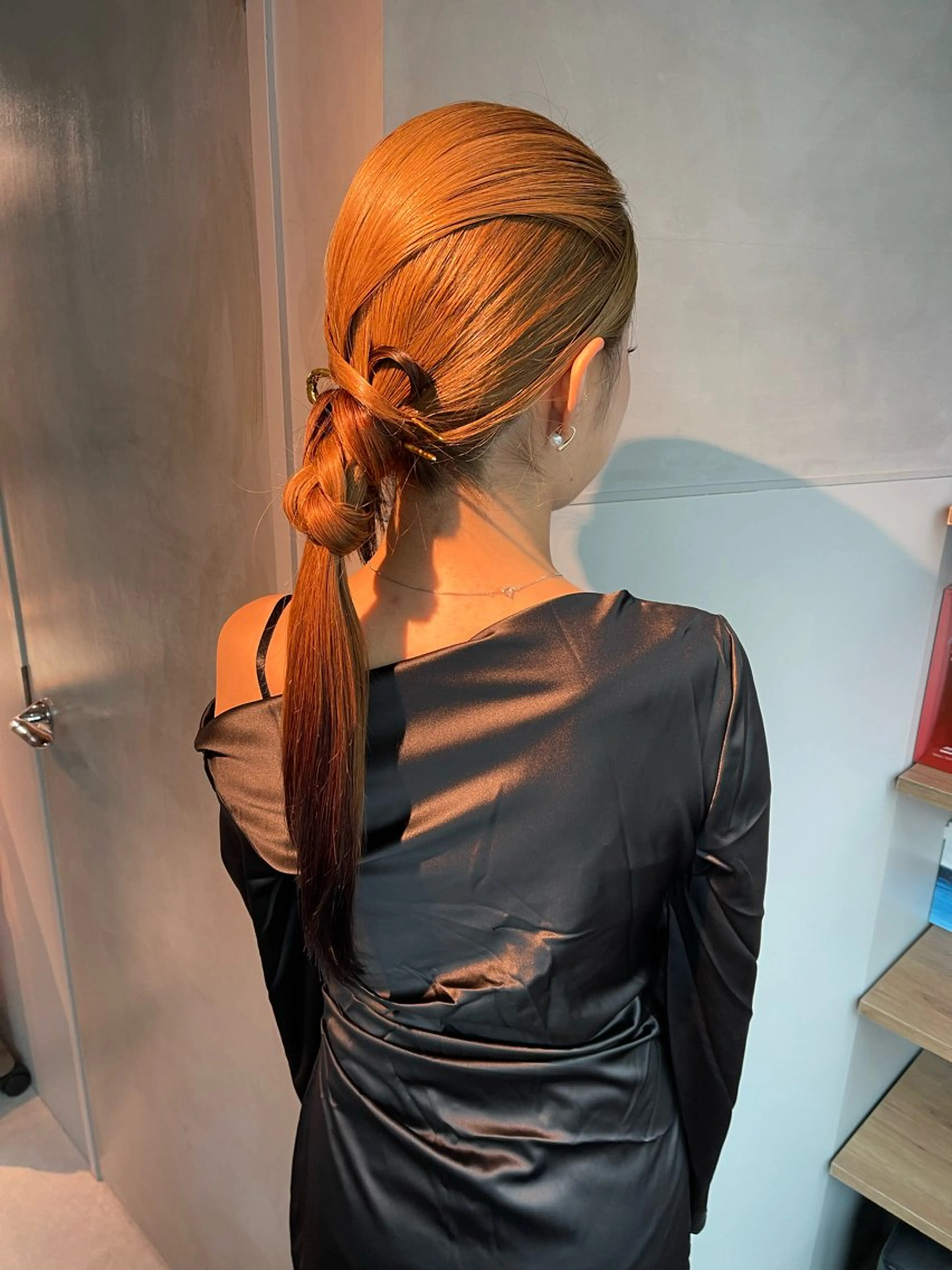 ヘアアレンジ ポニーテール 結婚式・ブライダル 卒業式のヘアスタイル ヘアセット charm《銀座》 ヘアセット/縮毛矯正のヘアスタイル