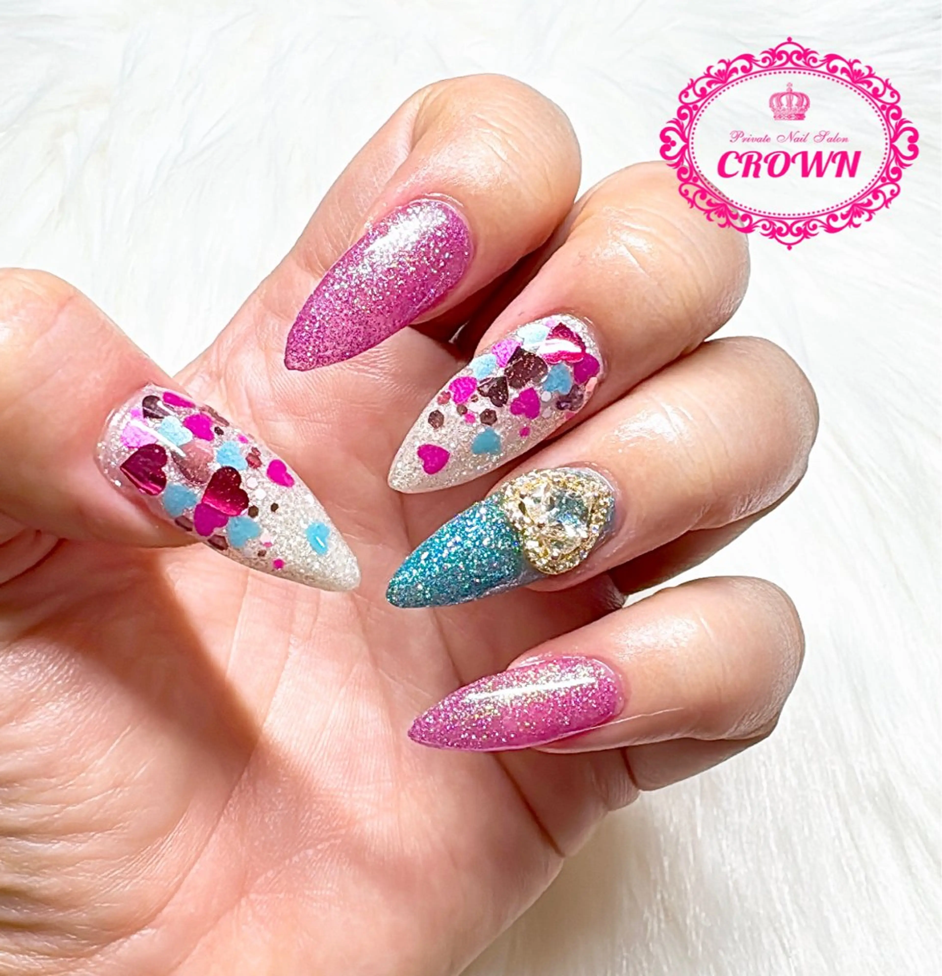 ネイル CROWN プライベートサロンのネイルデザイン