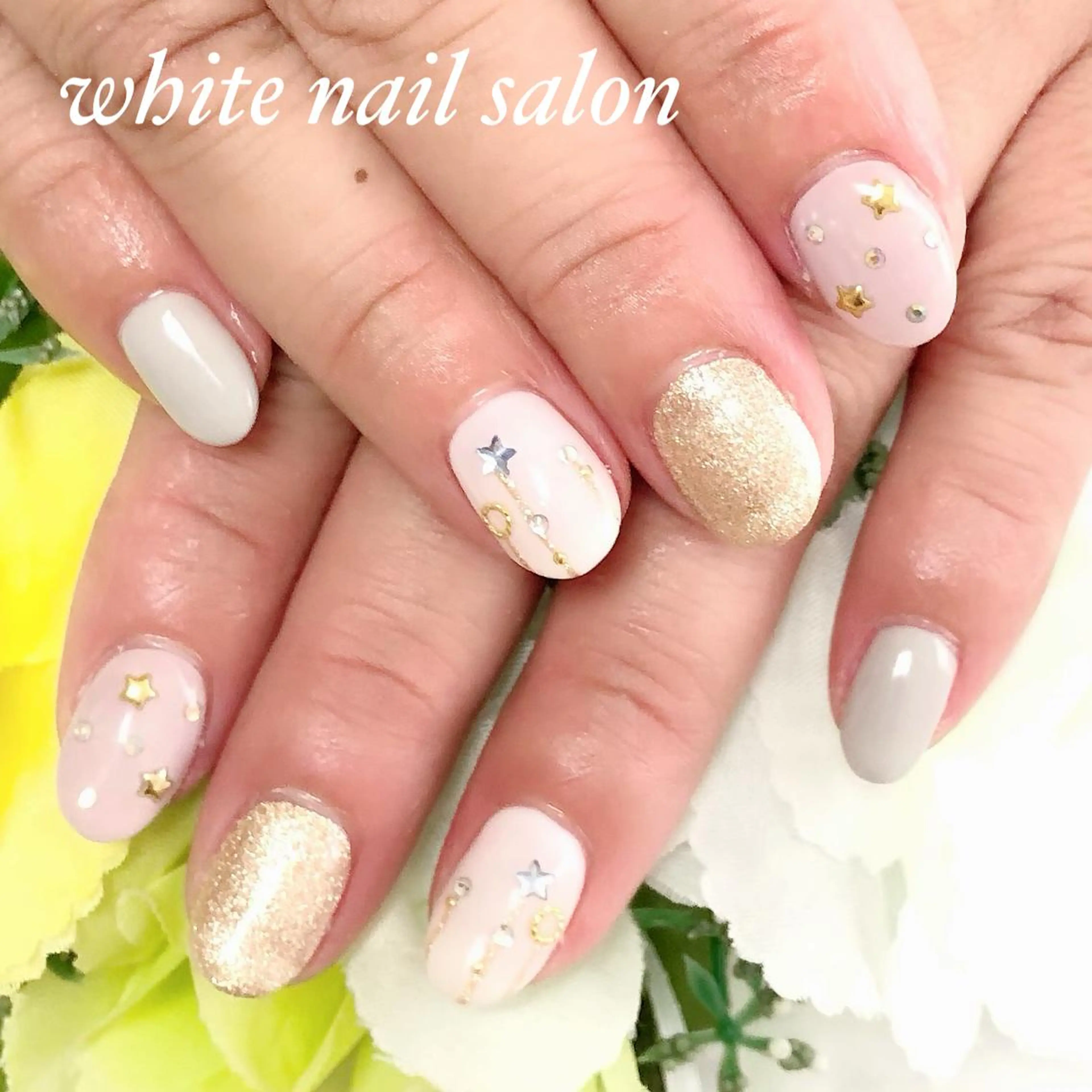 ネイル アートネイル フレンチネイル ジェルネイル ハードジェル 持ち込み ハンドネイル white nail salonのネイルデザイン